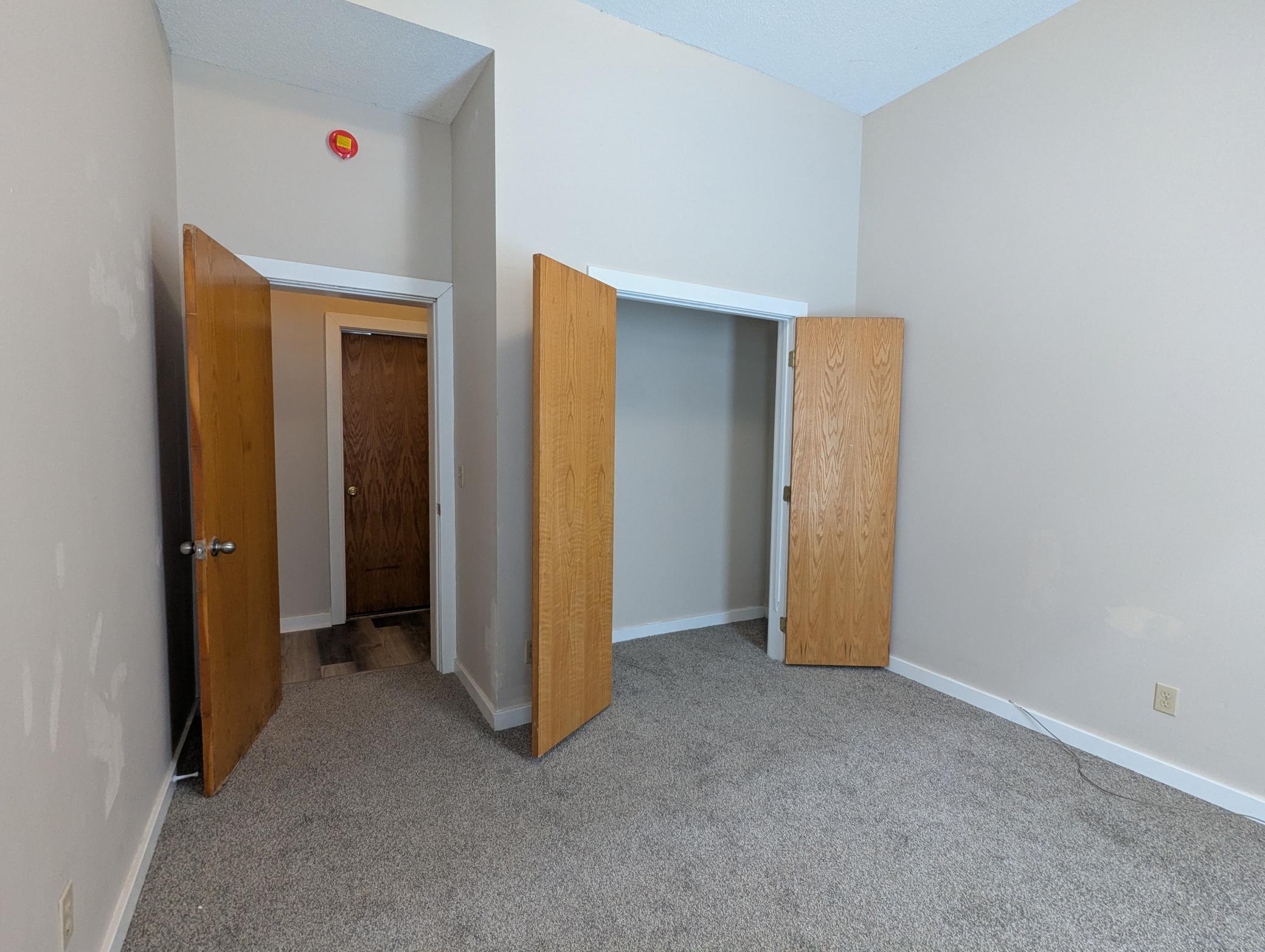 2106 Elliot Avenue Property Photo 18