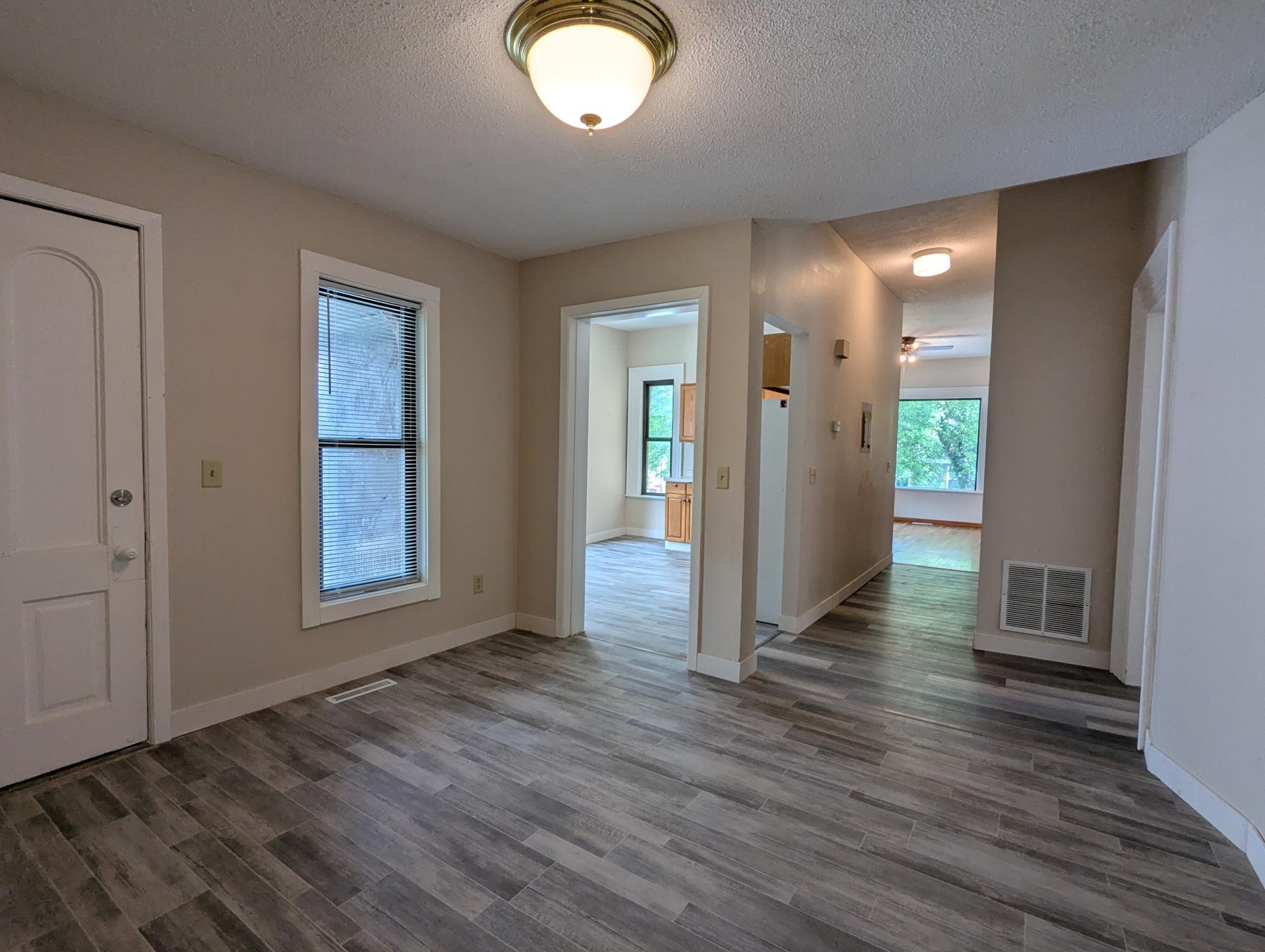2106 Elliot Avenue Property Photo 25