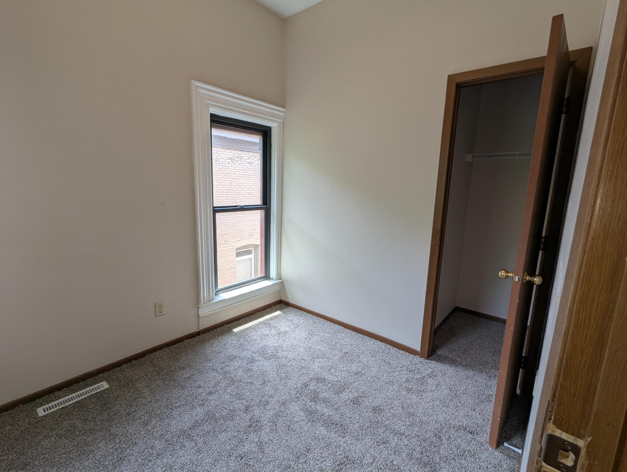2106 Elliot Avenue Property Photo 31