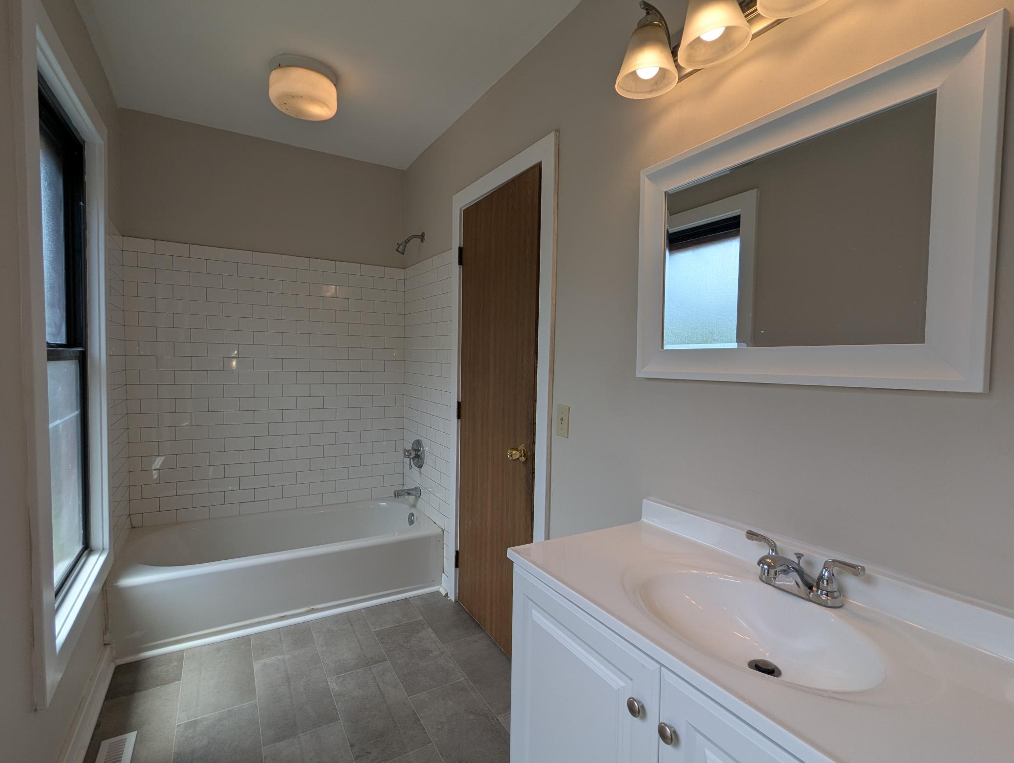 2106 Elliot Avenue Property Photo 38