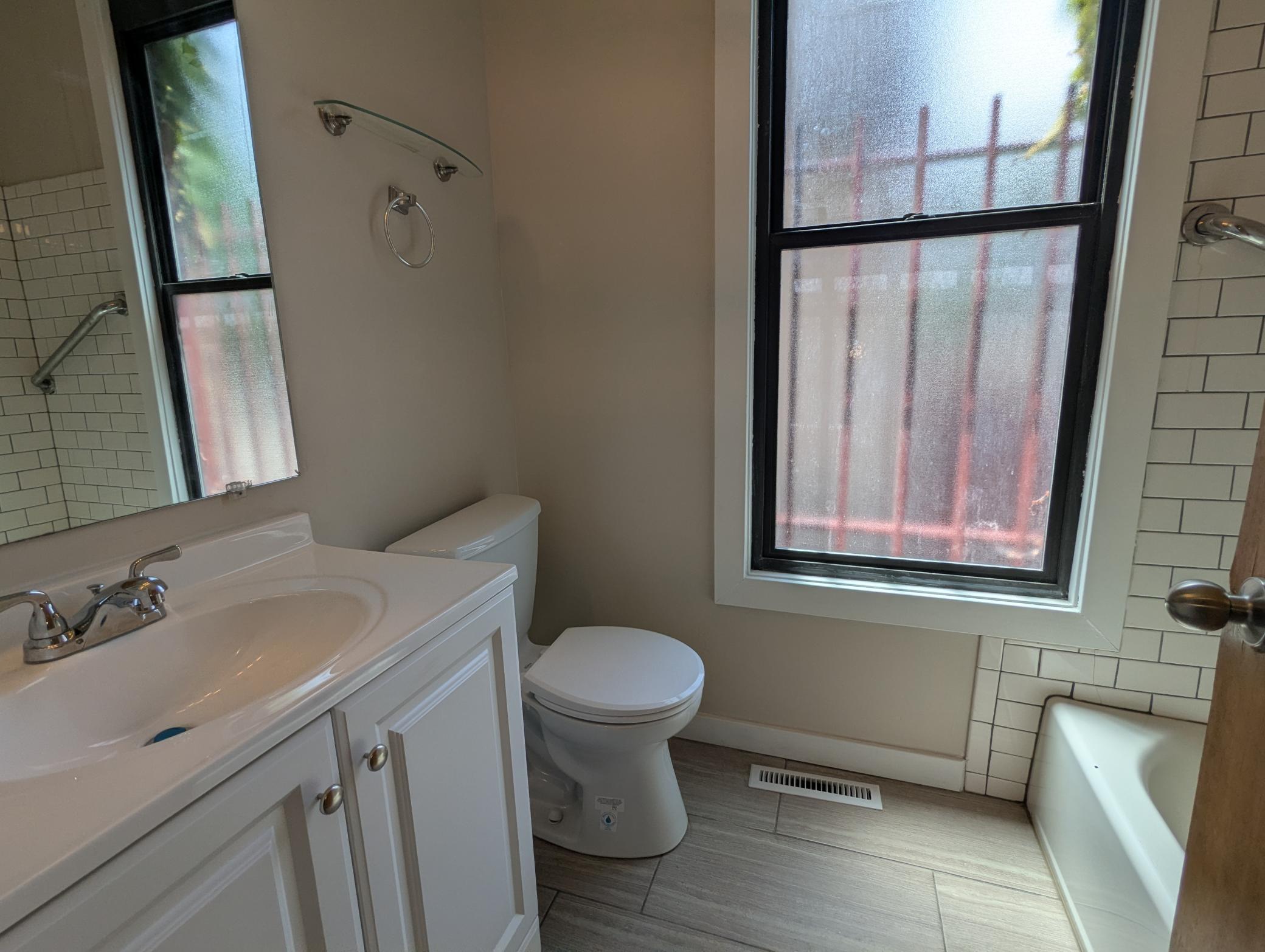 2106 Elliot Avenue Property Photo 55