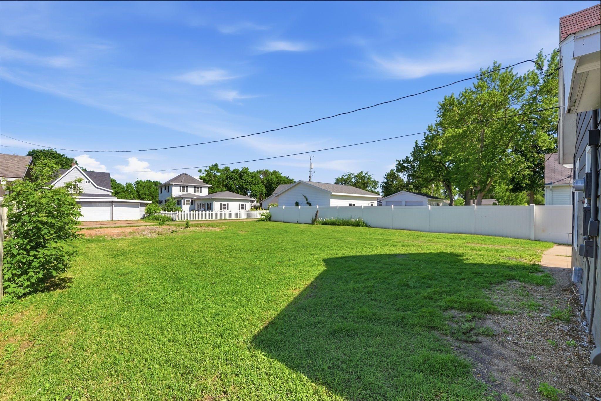 406 12th Street S Property Photo 5