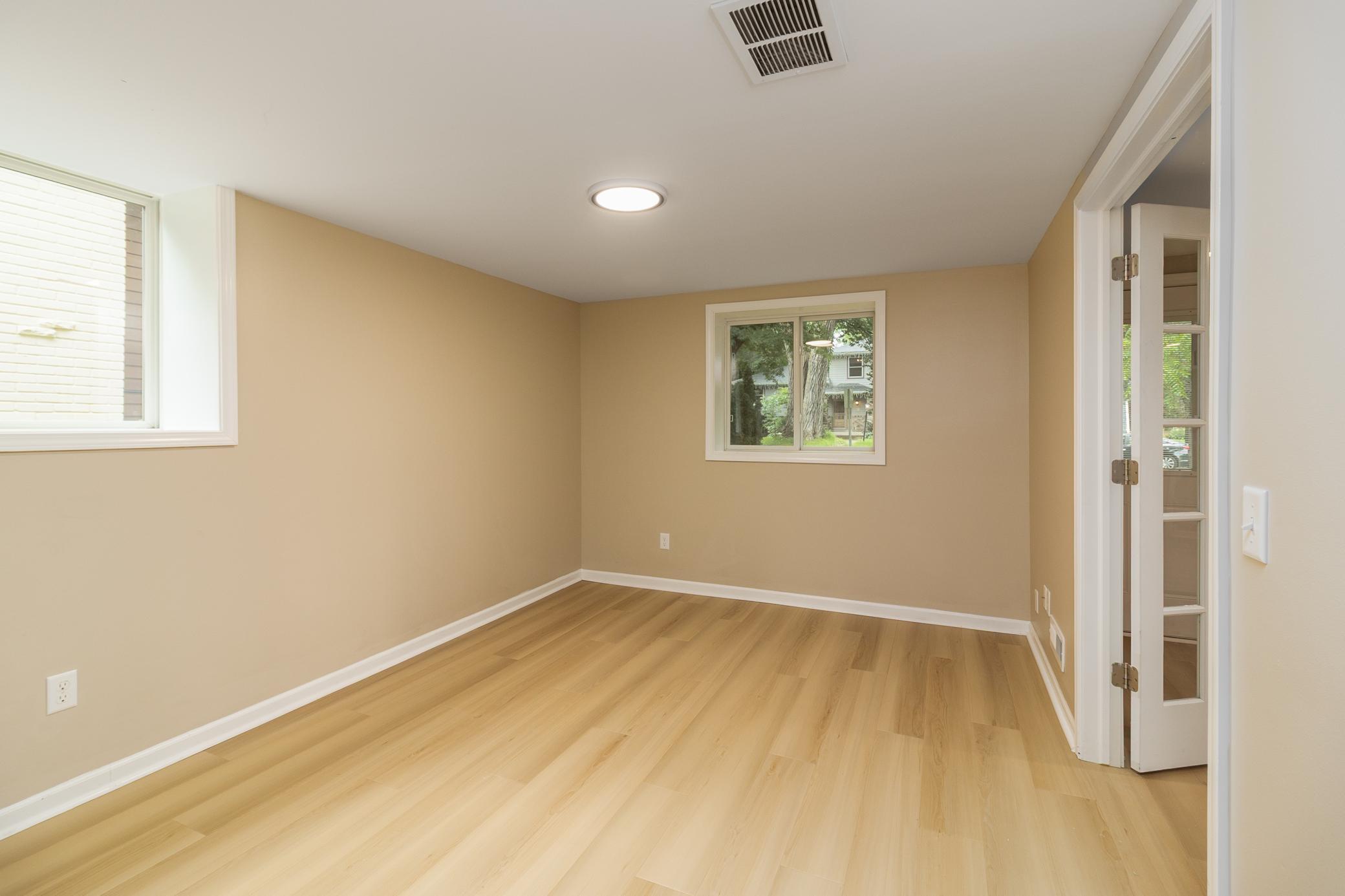 4858 Irving Avenue S Property Photo 27