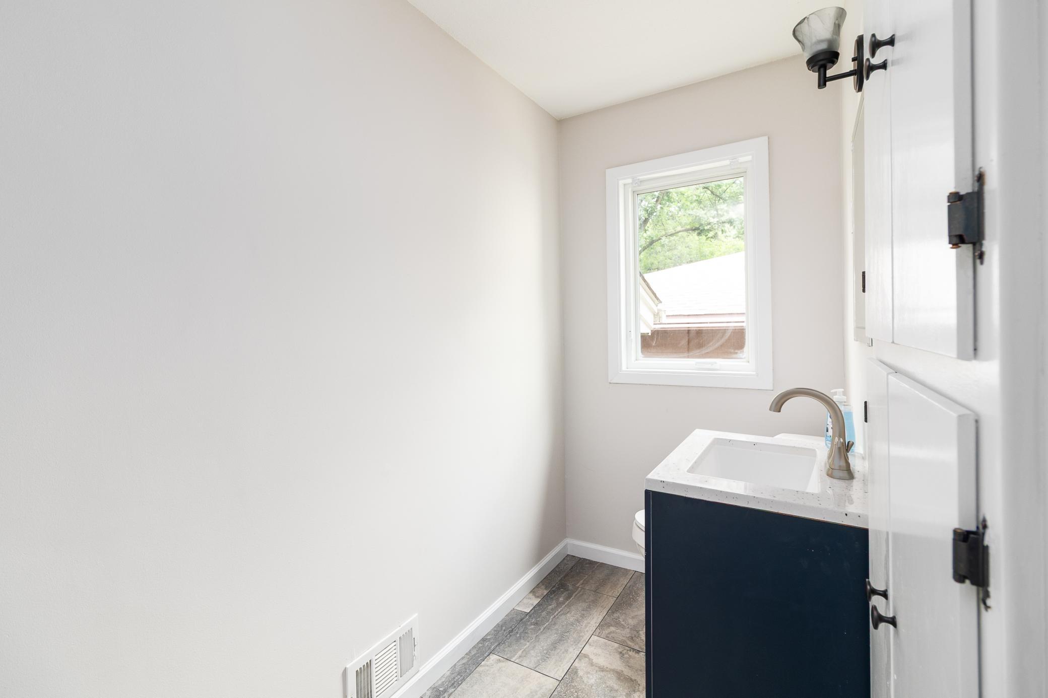 4858 Irving Avenue S Property Photo 43