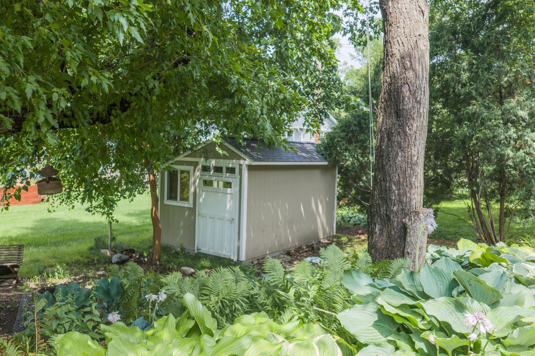 4858 Irving Avenue S Property Photo 48