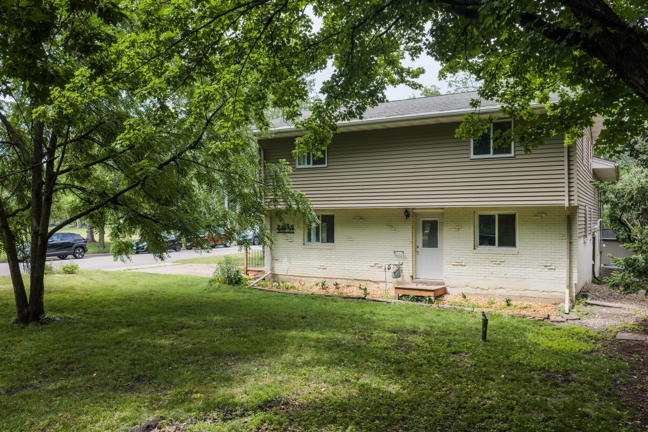 4858 Irving Avenue S Property Photo 49