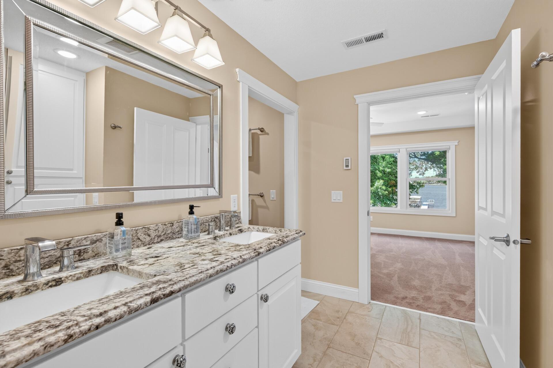 2790 S Shore Drive Property Photo 21