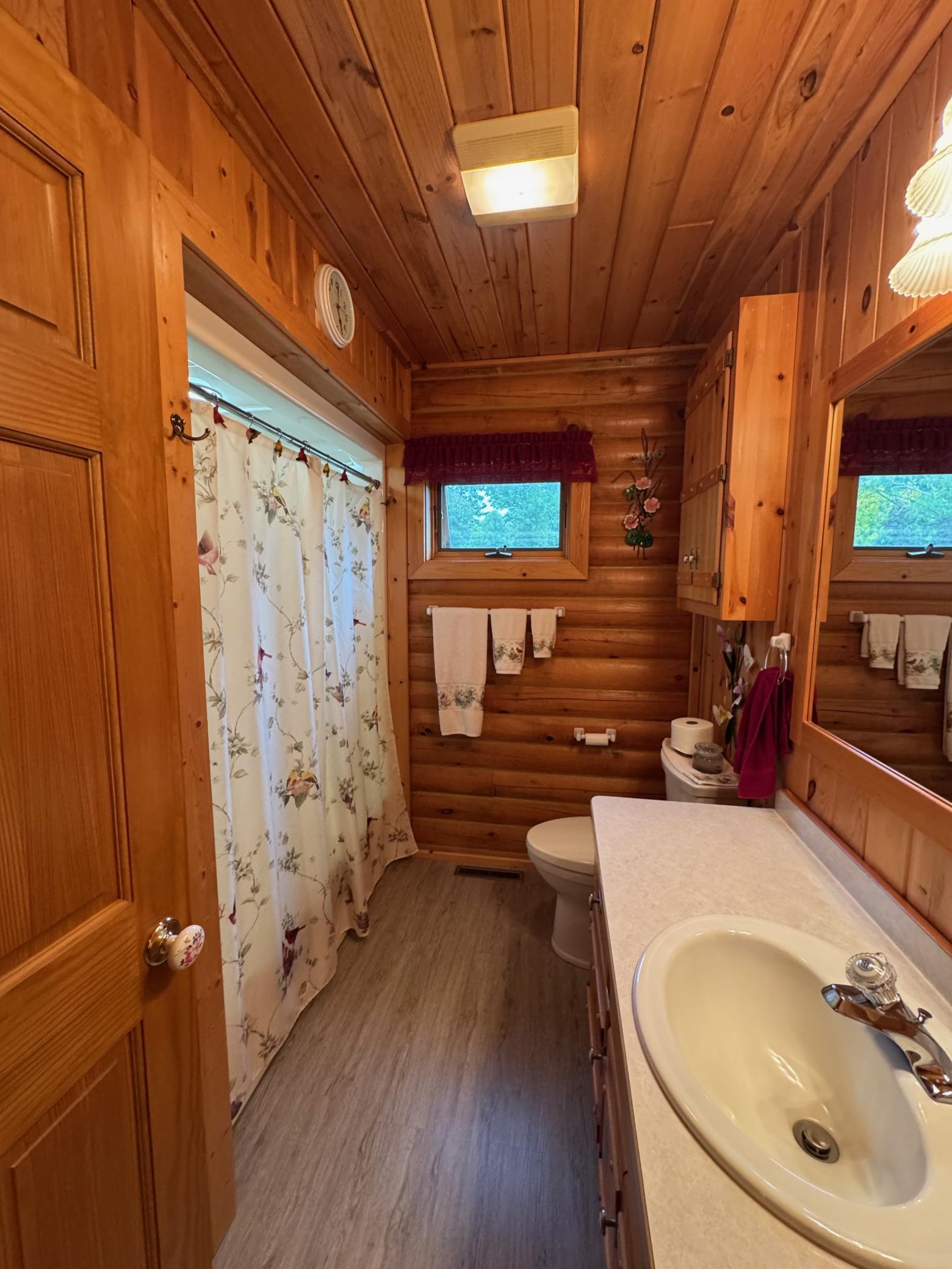 53401 Arbor Ridge Road Ne Property Photo 32