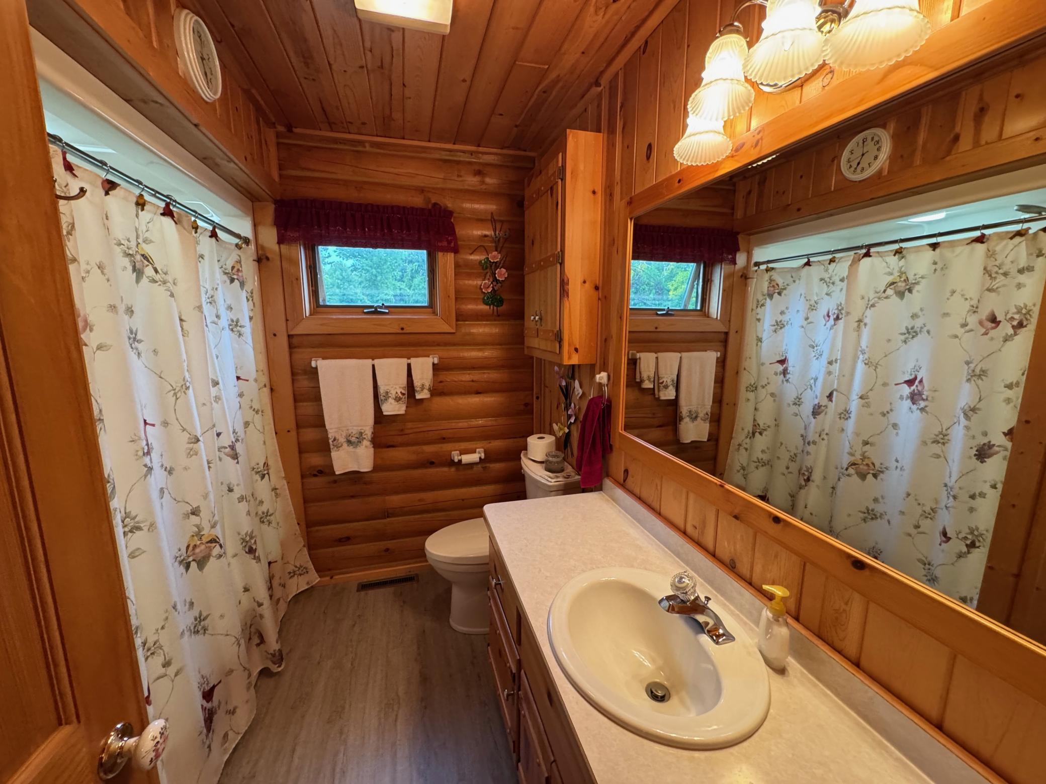 53401 Arbor Ridge Road Ne Property Photo 33