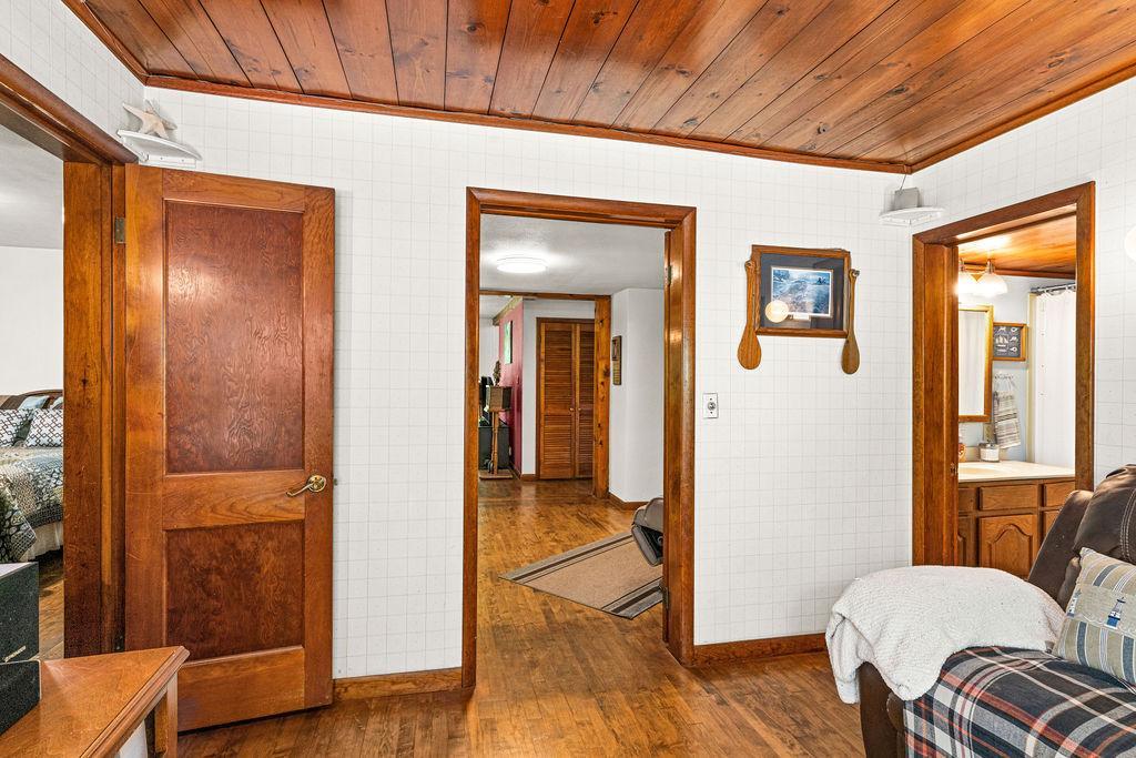 30149 E Shore Drive Property Photo 18
