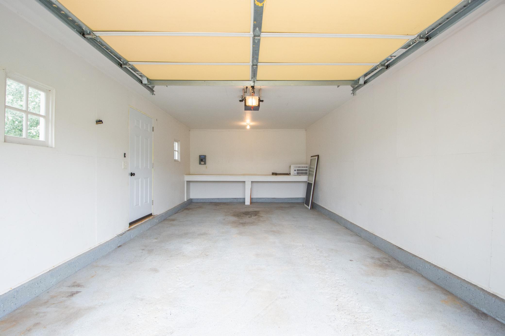 204 3rd Avenue E Property Photo 8