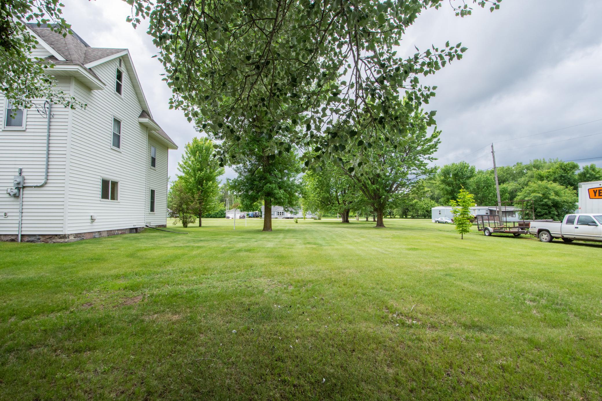 204 3rd Avenue E Property Photo 23