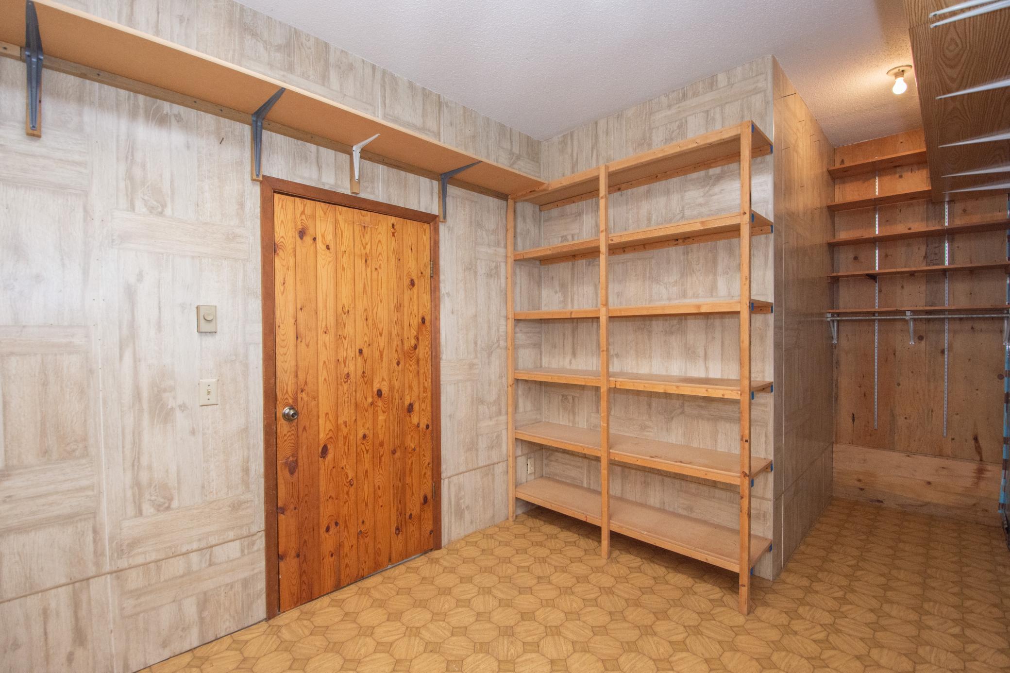 204 3rd Avenue E Property Photo 29