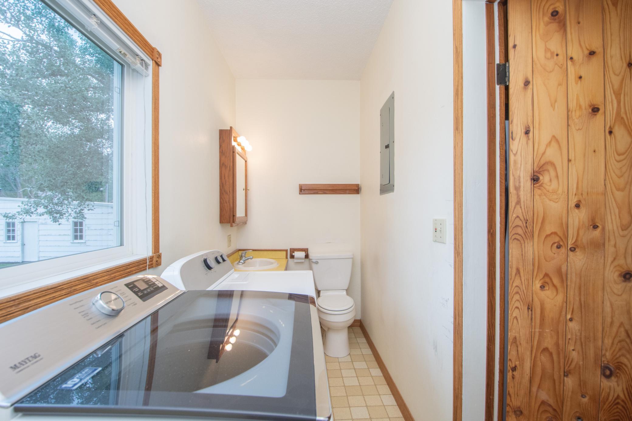 204 3rd Avenue E Property Photo 43
