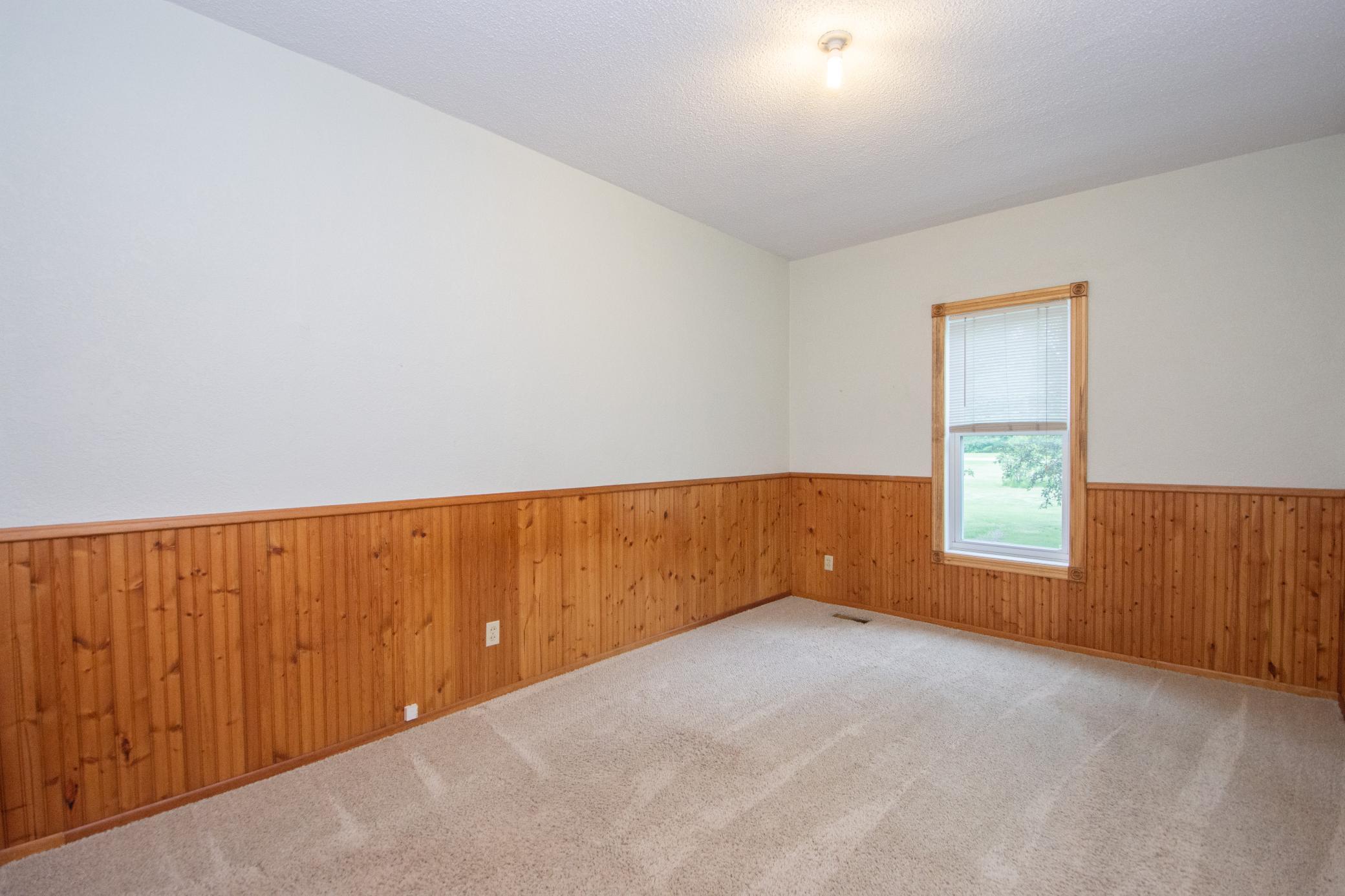 204 3rd Avenue E Property Photo 46