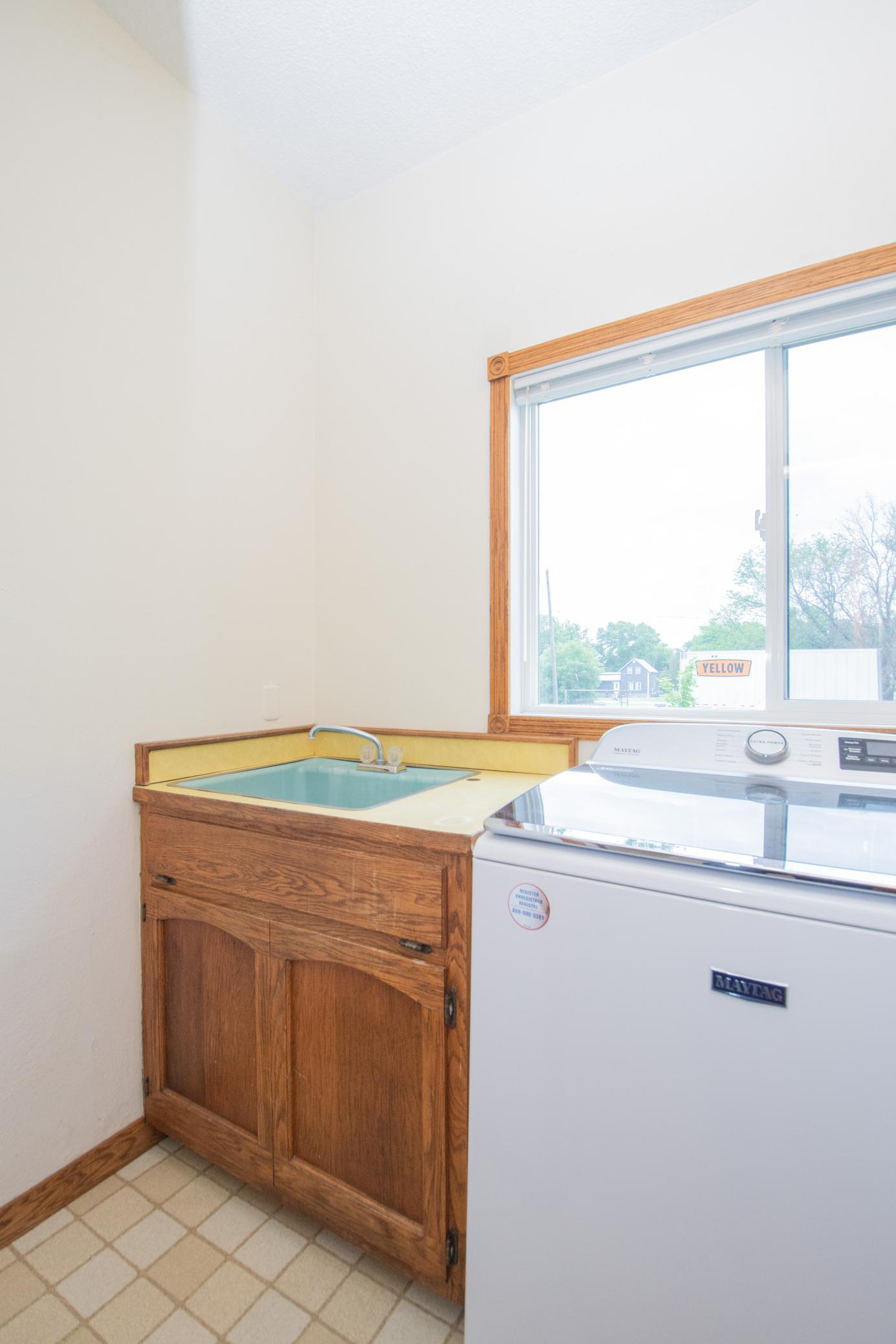 204 3rd Avenue E Property Photo 50