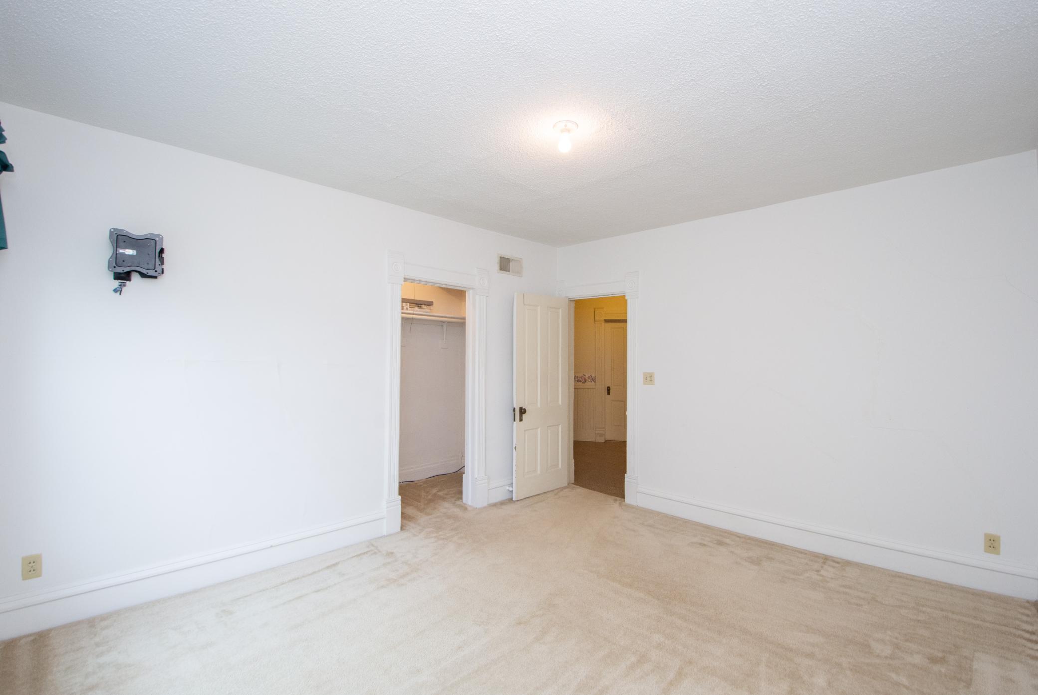 204 3rd Avenue E Property Photo 62