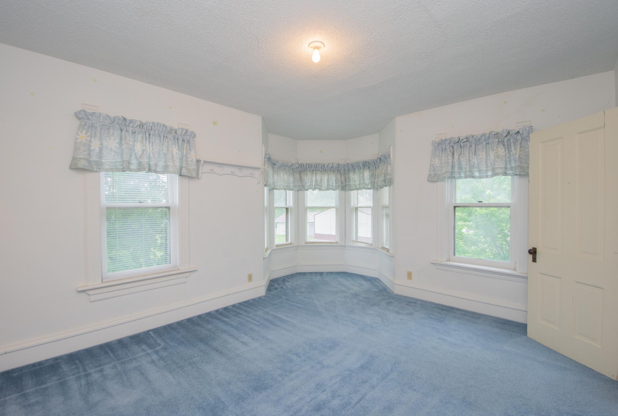 204 3rd Avenue E Property Photo 64