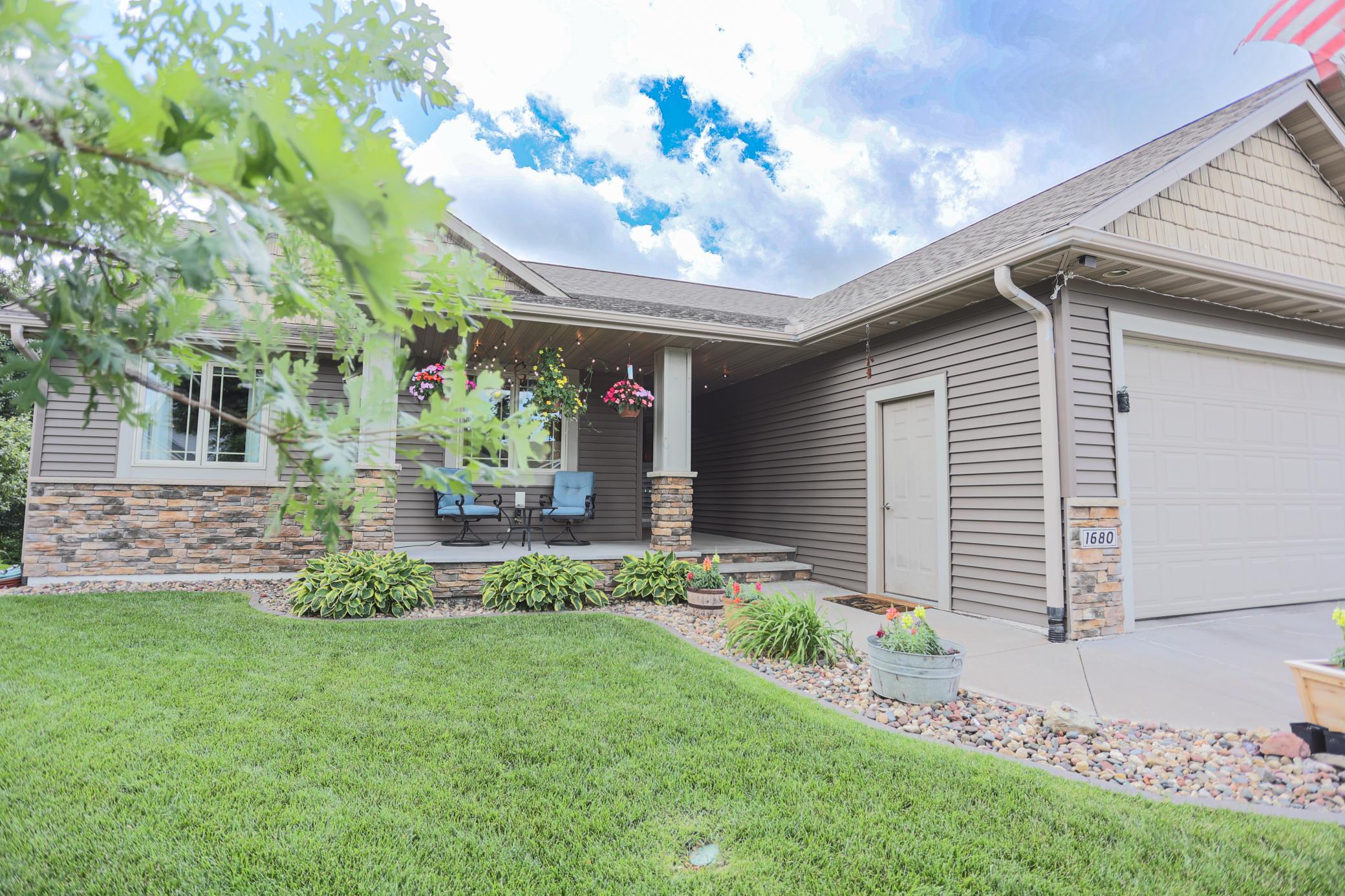 1680 Valley Quail Drive Property Photo 2