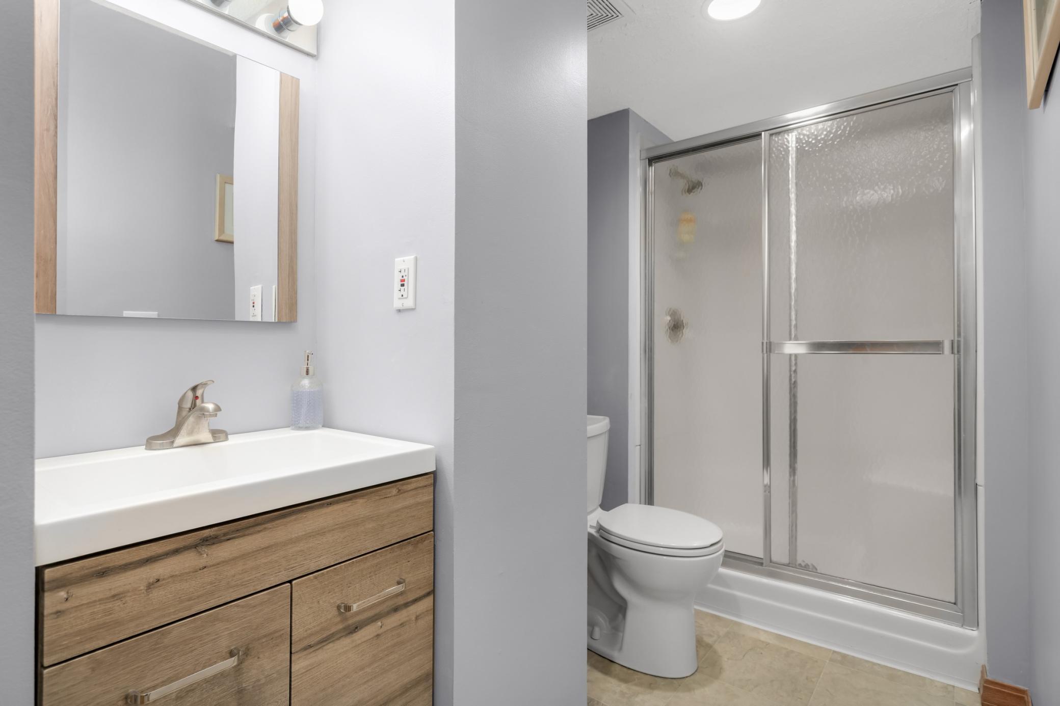 5932 Hillcrest Road Property Photo 14