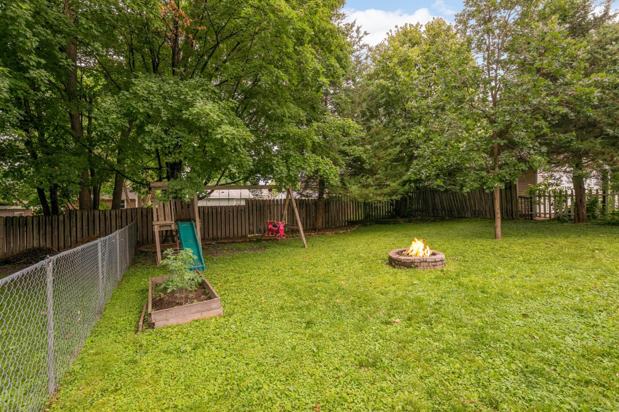5932 Hillcrest Road Property Photo 15