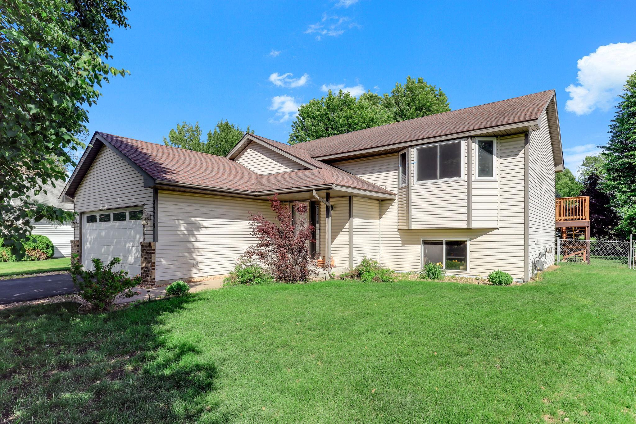 25719 Freeport Avenue Property Photo 1
