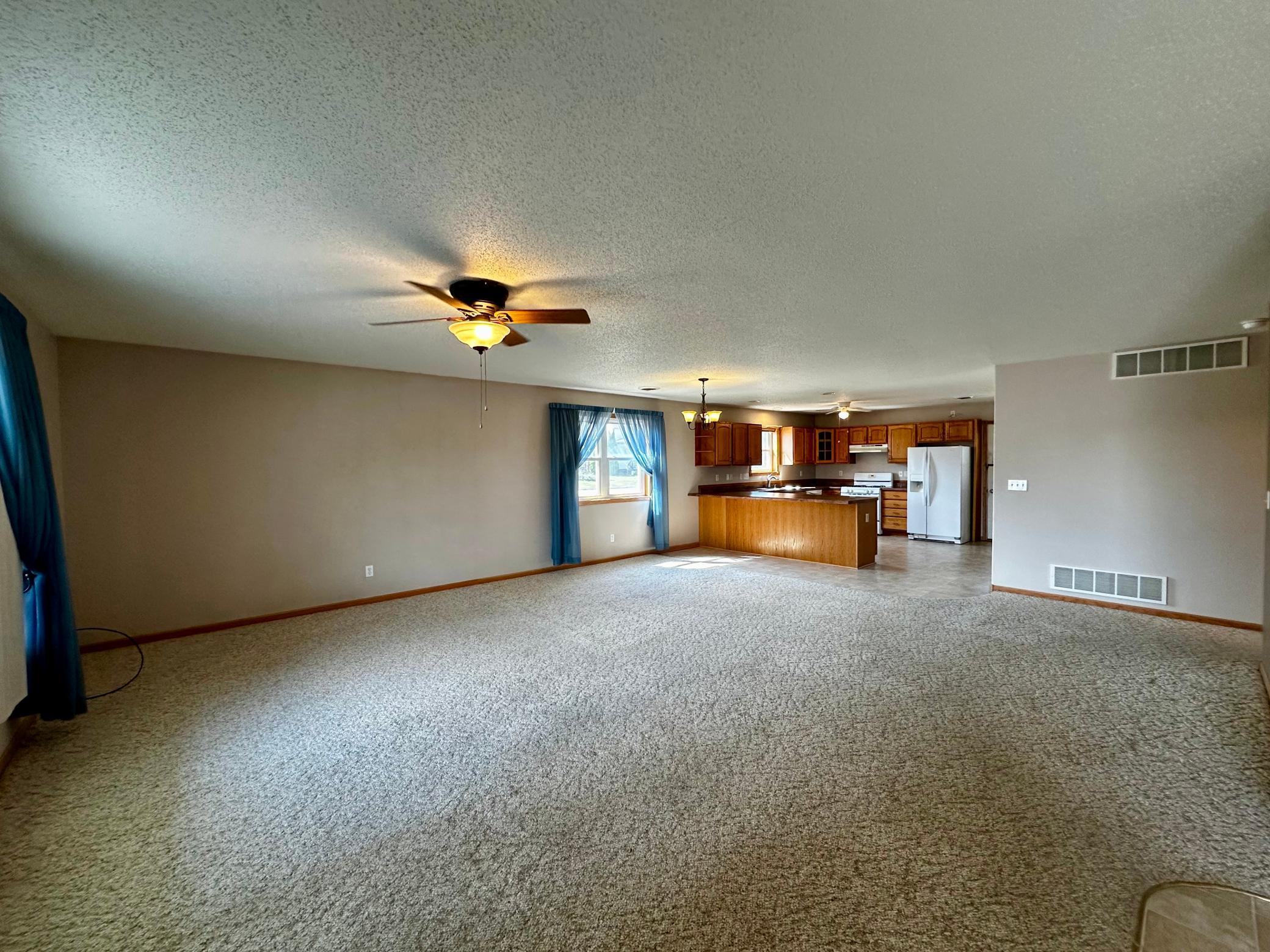 305 E Fillmore Property Photo 4