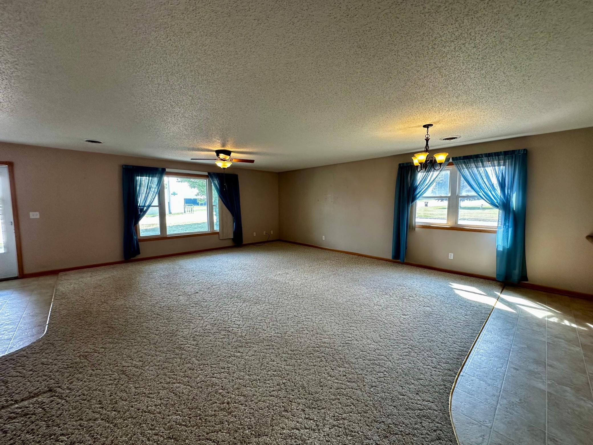 305 E Fillmore Property Photo 6