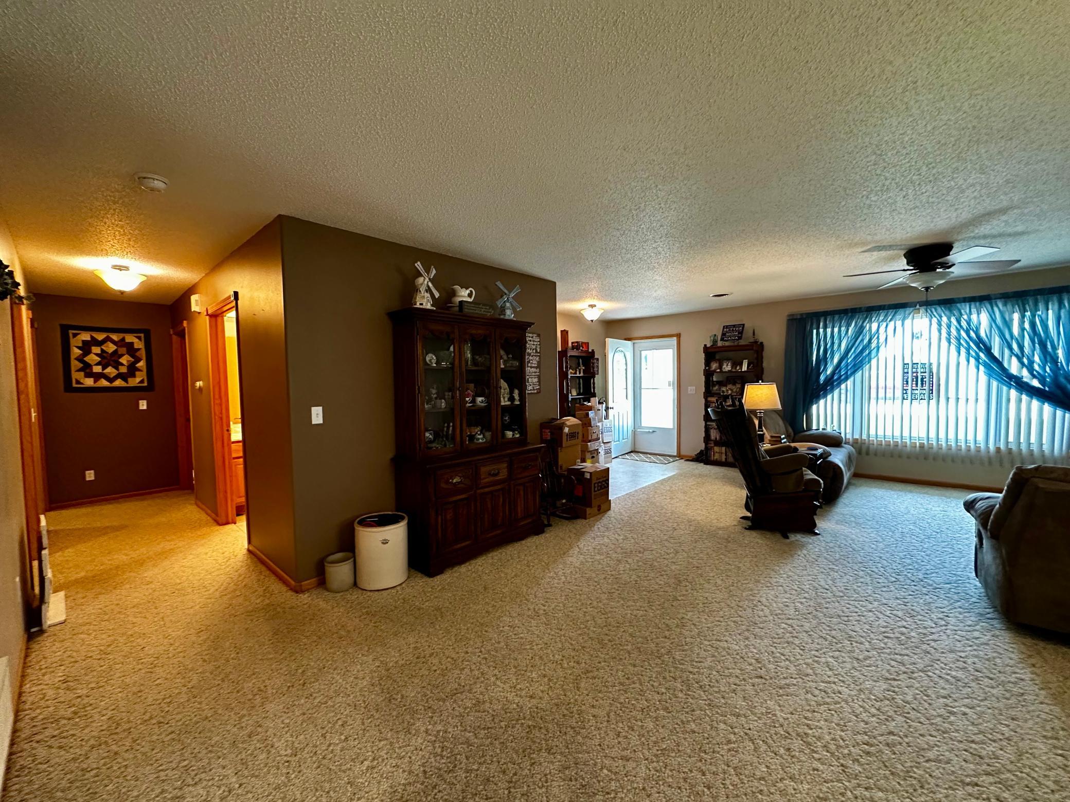 305 E Fillmore Property Photo 9