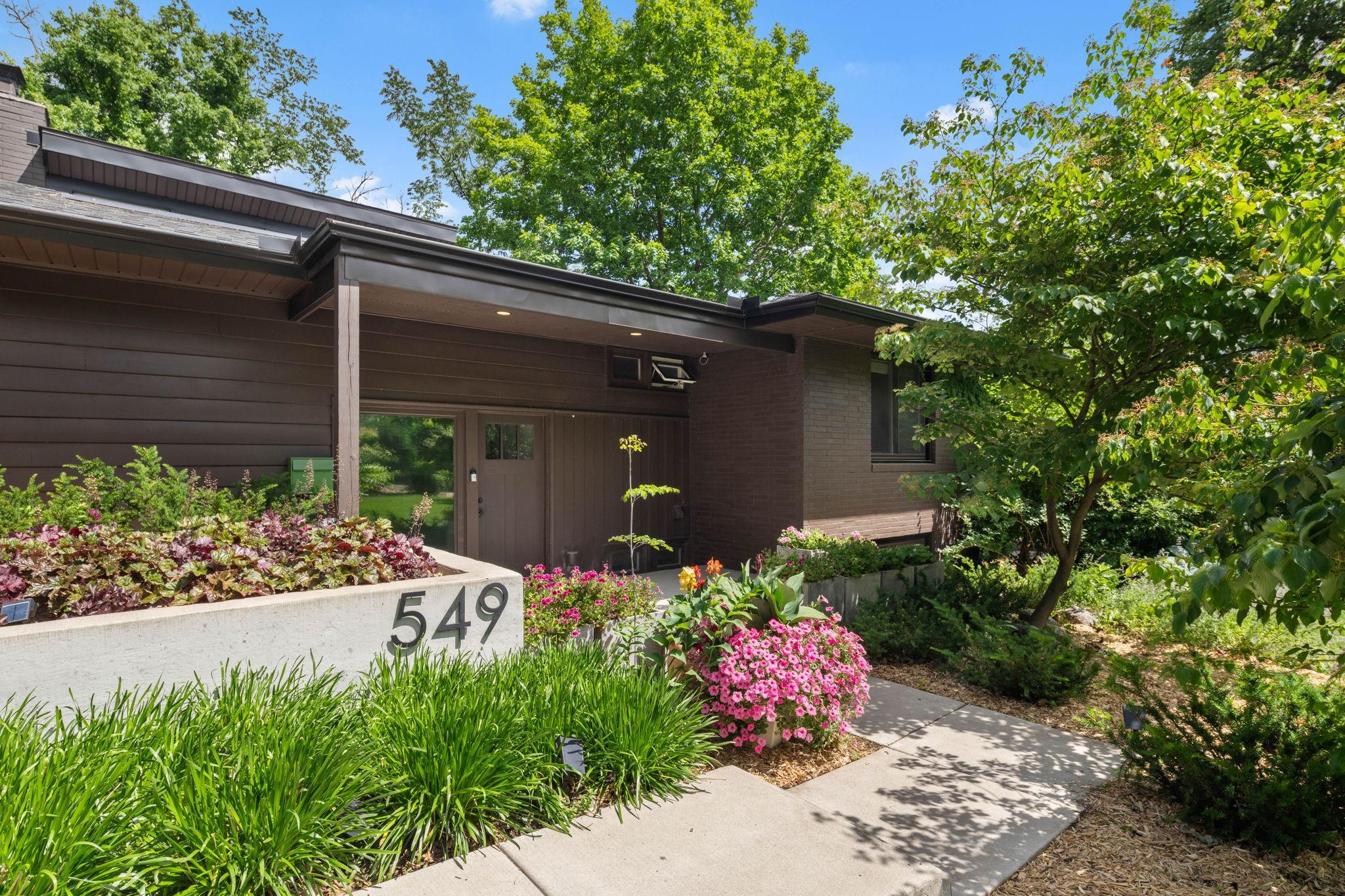 549 Turnpike Road Property Photo 1