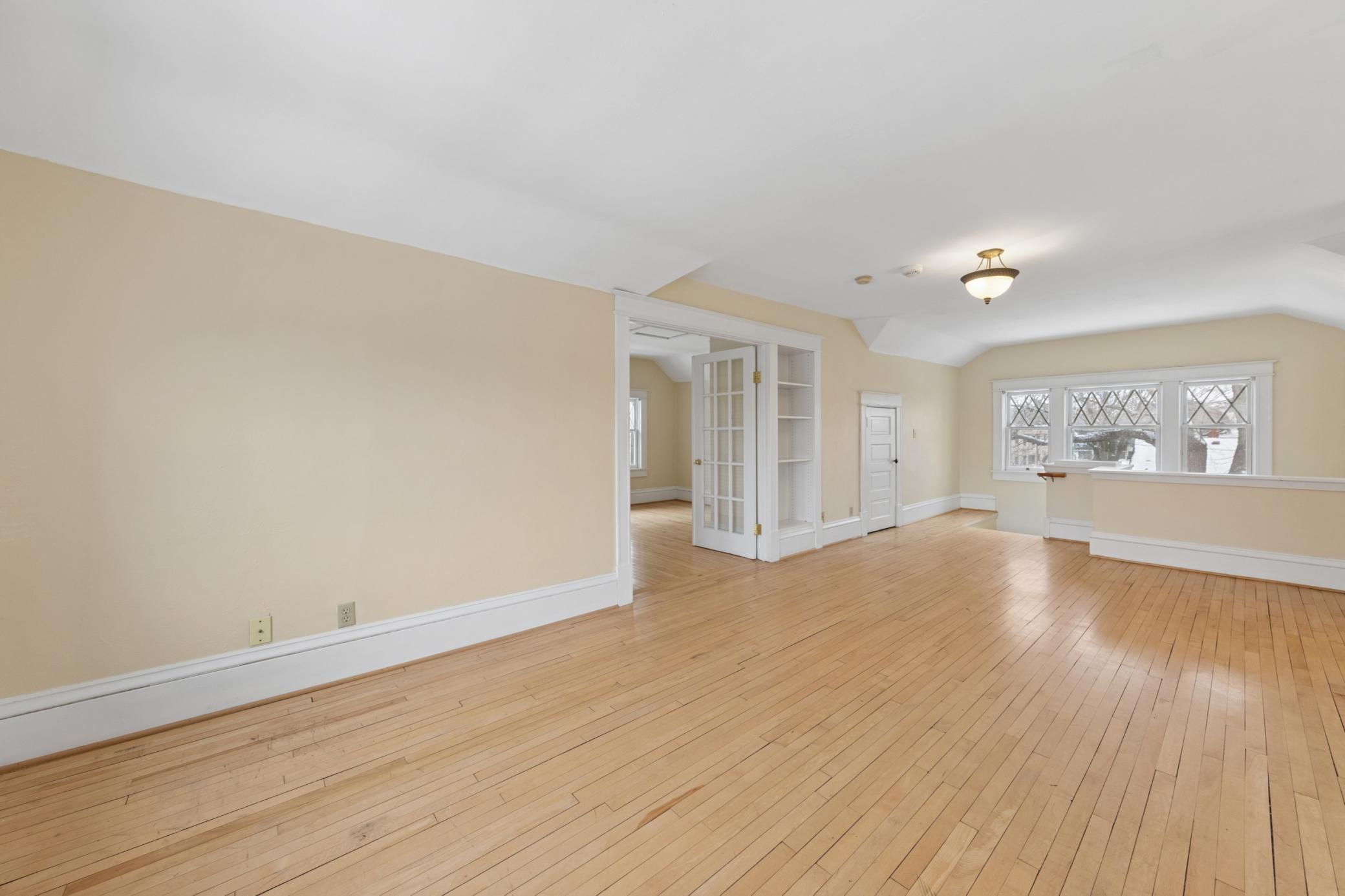 1732 Summit Avenue Property Photo 31