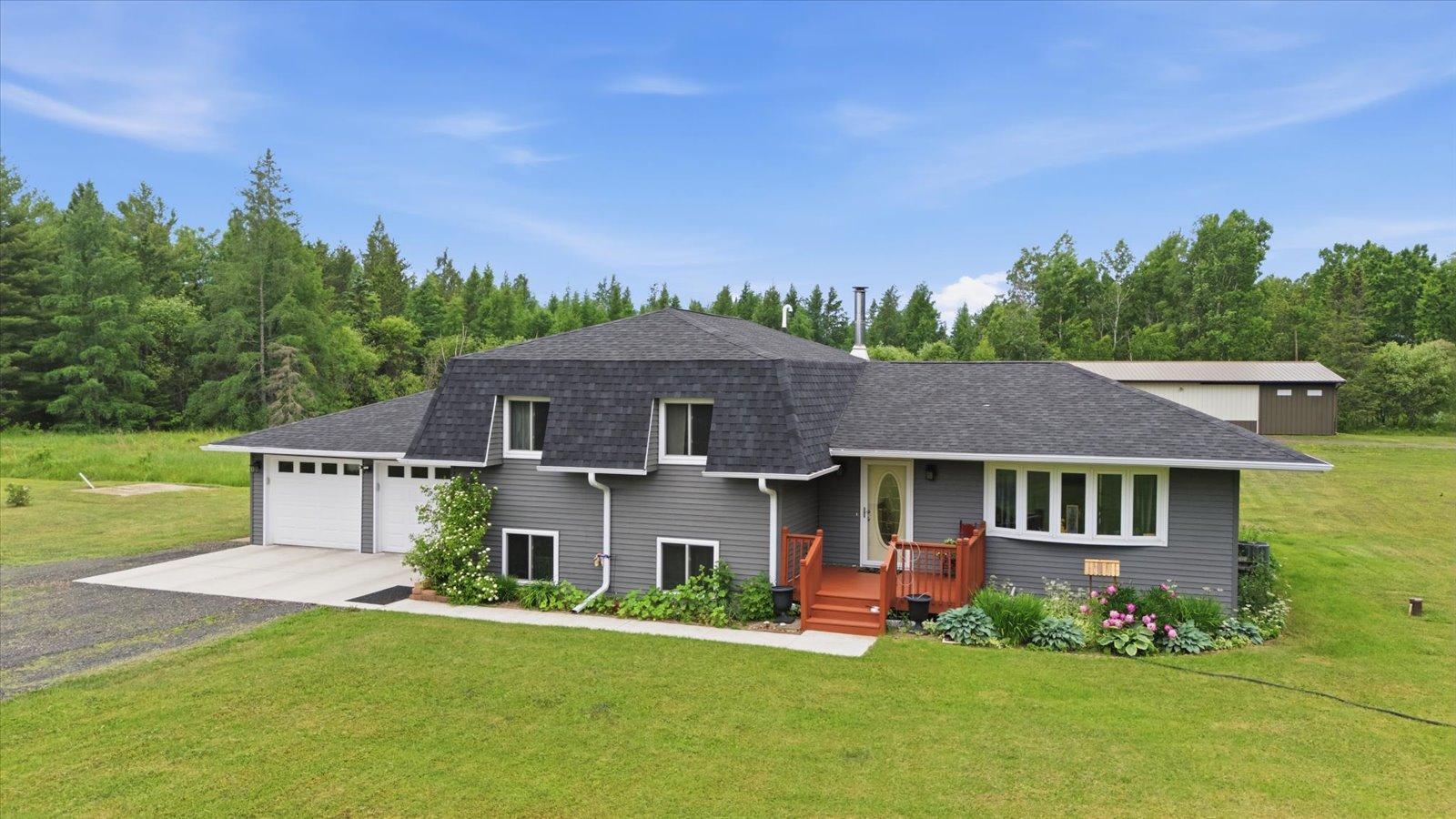 4979 Highway 7 Property Photo 2