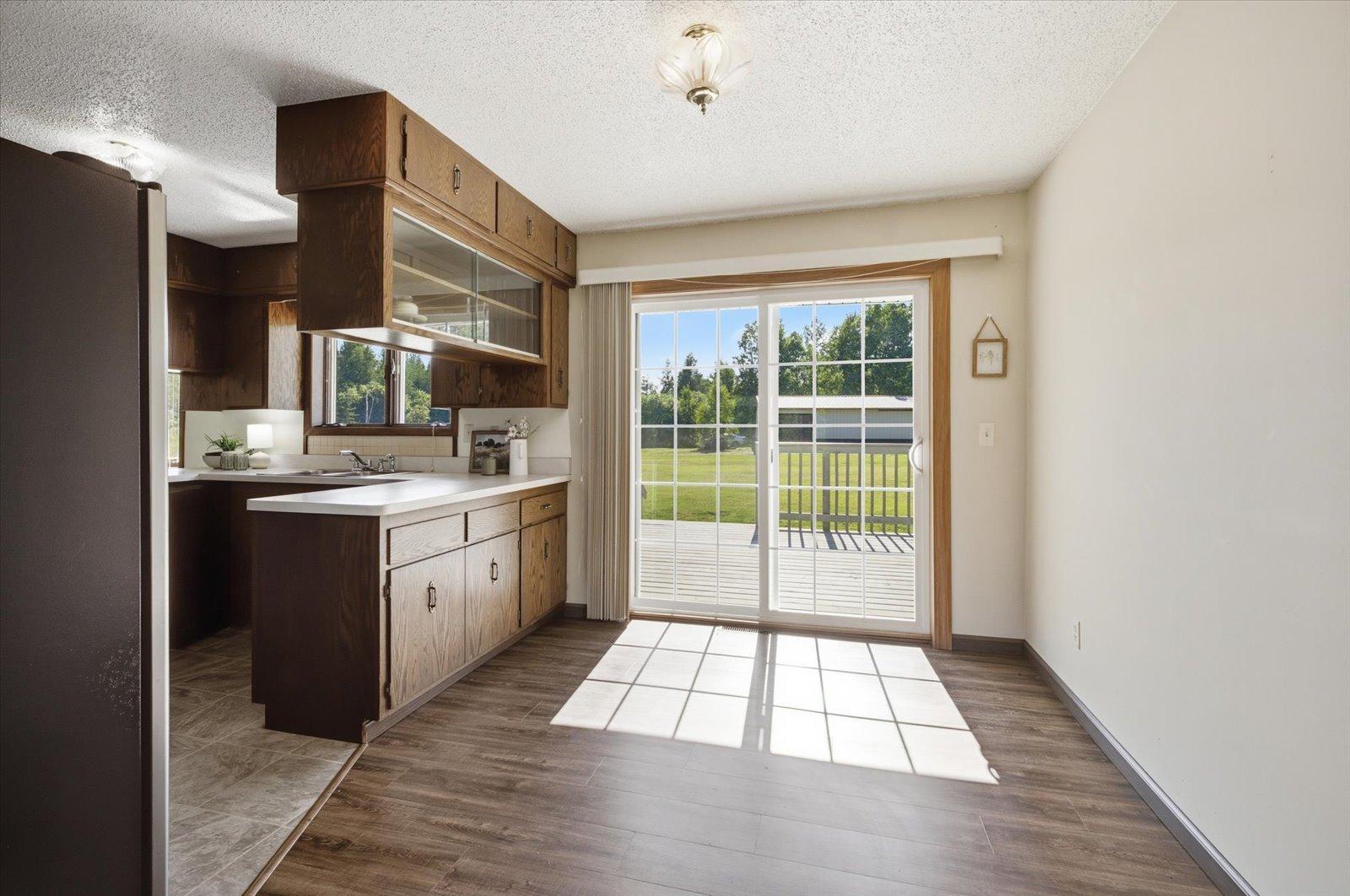 4979 Highway 7 Property Photo 14