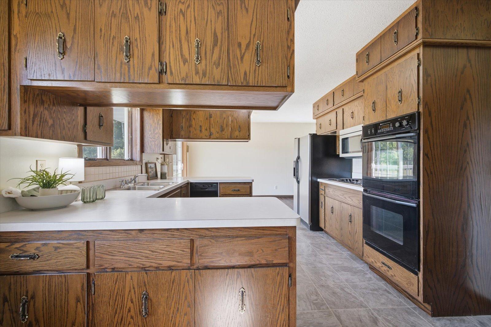 4979 Highway 7 Property Photo 16
