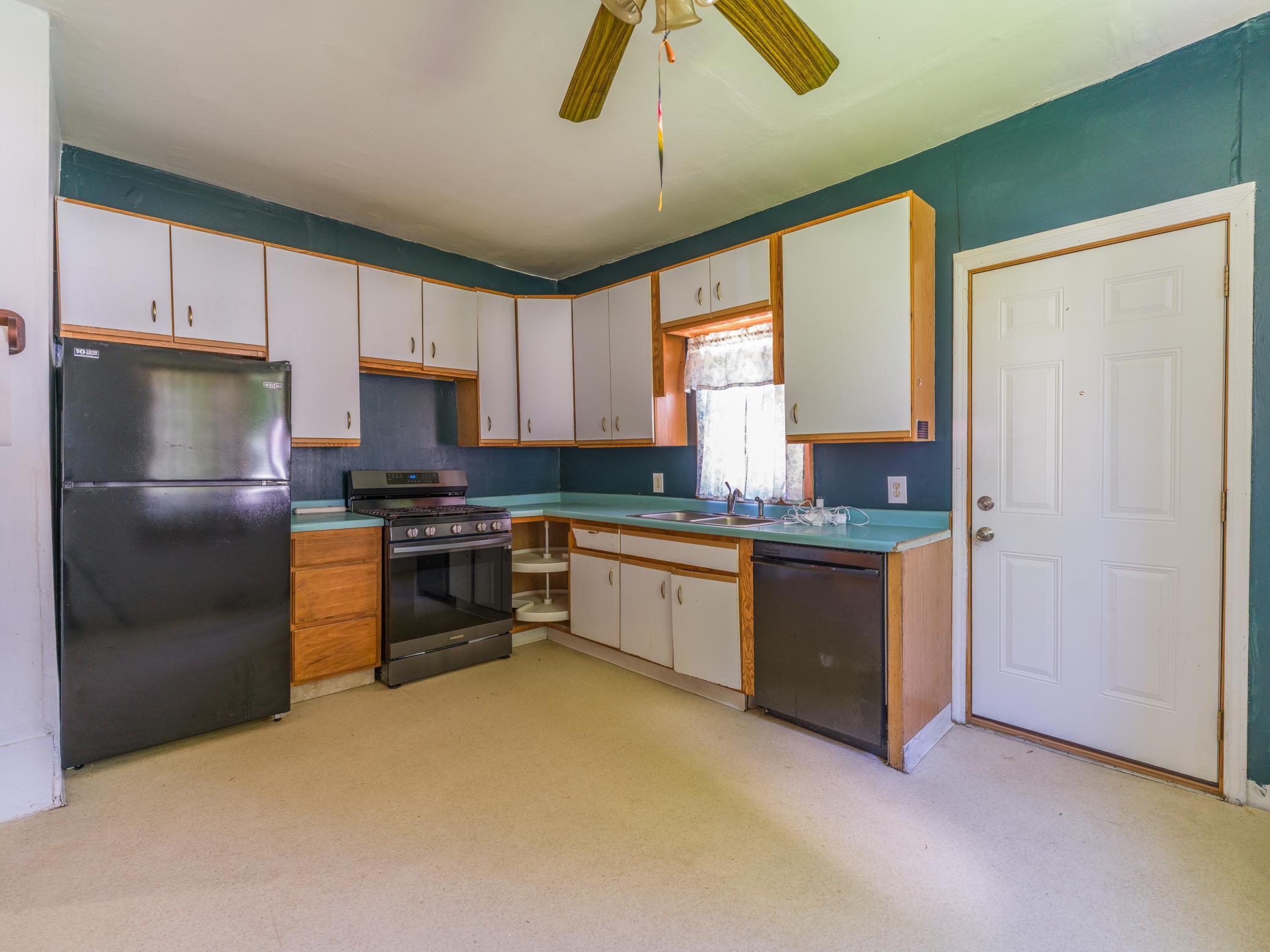 400 2nd Street Se Property Photo 5