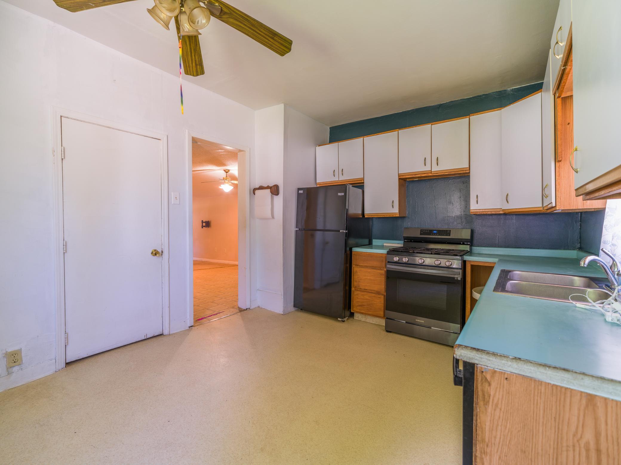400 2nd Street Se Property Photo 6