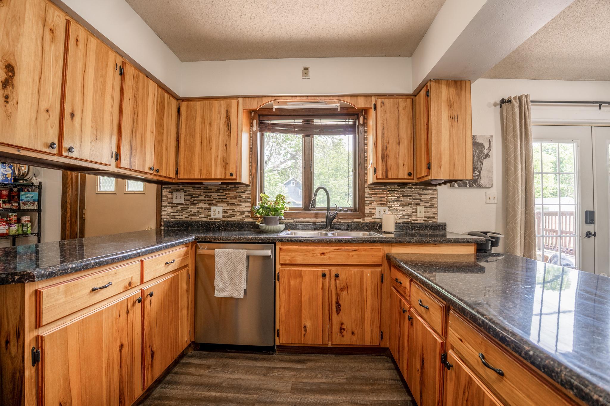 416 8th Avenue Property Photo 8