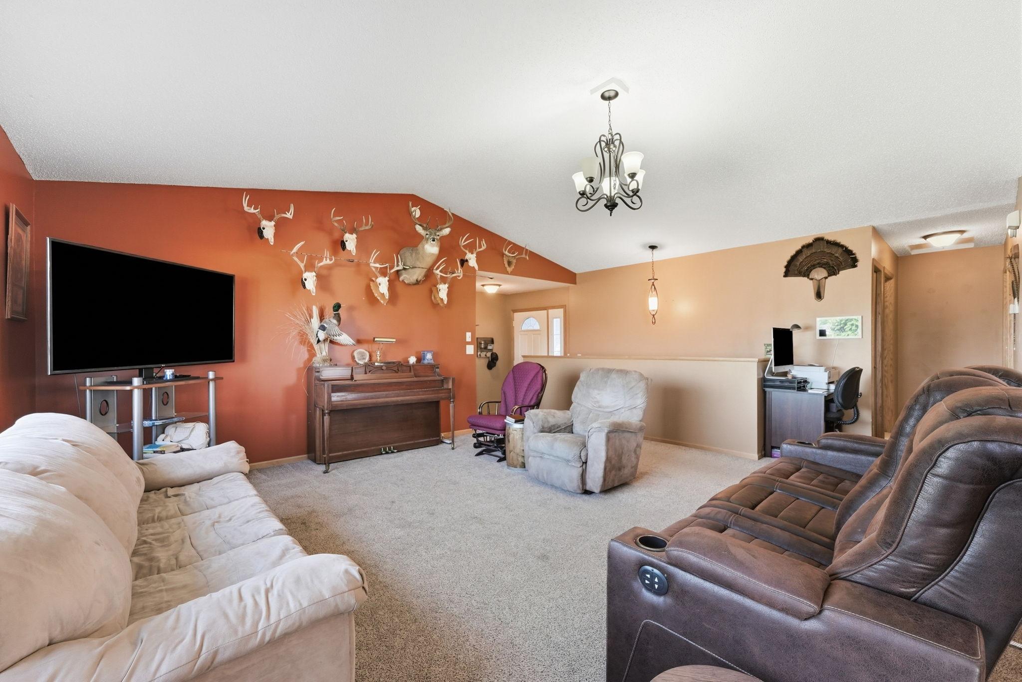 121 Shire Road N Property Photo 6