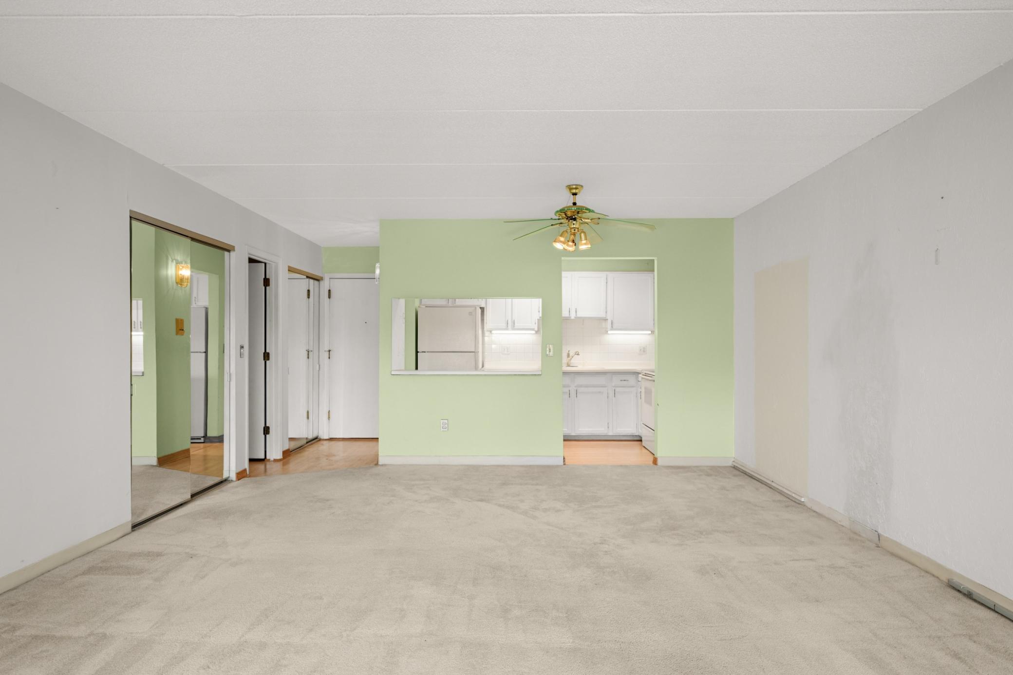 10501 Cedar Lake Road 413 Property Photo 6