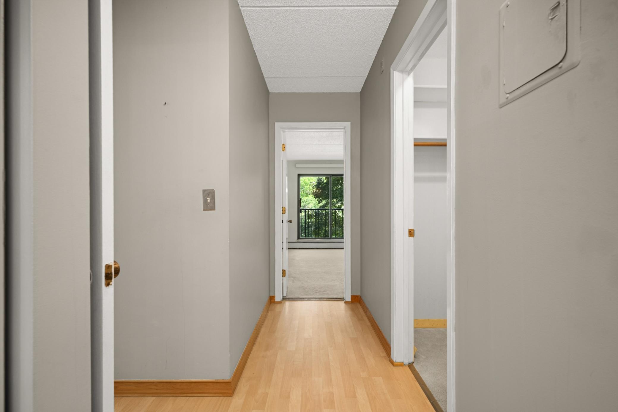 10501 Cedar Lake Road 413 Property Photo 16