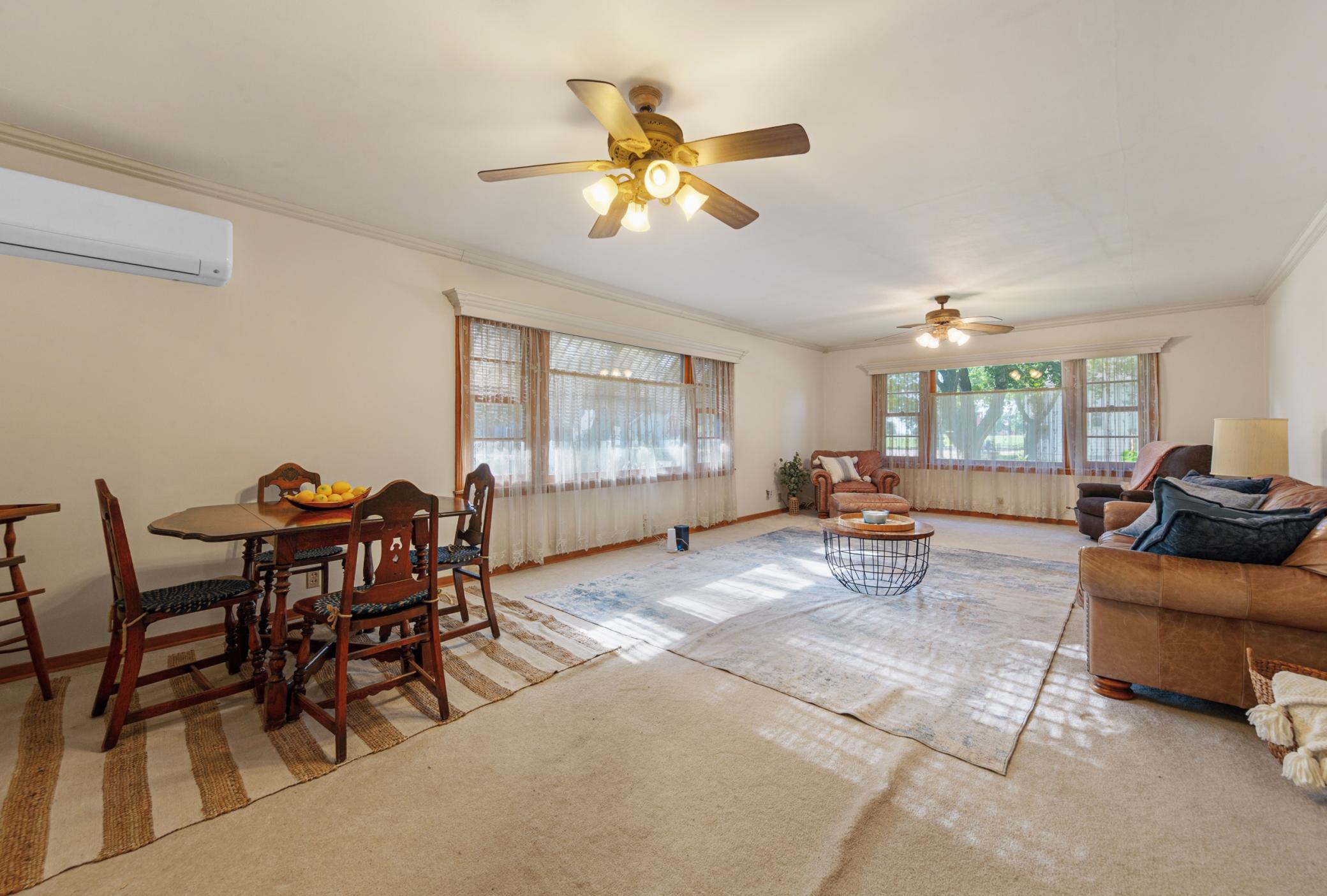 140 2nd Avenue N Property Photo 9
