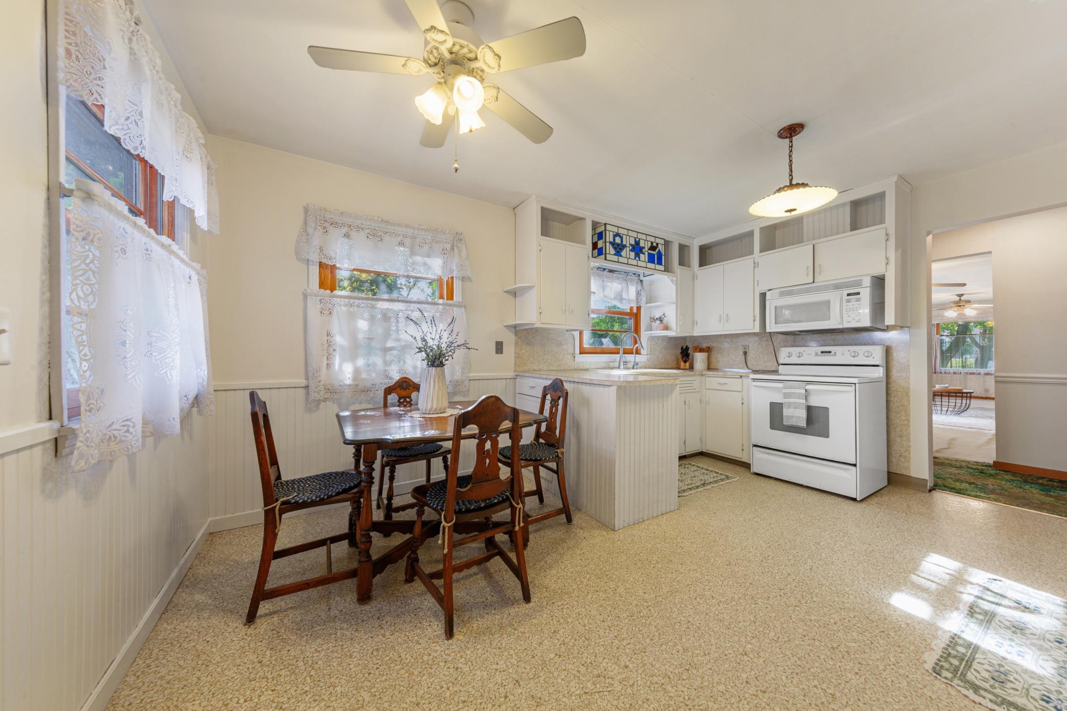 140 2nd Avenue N Property Photo 10