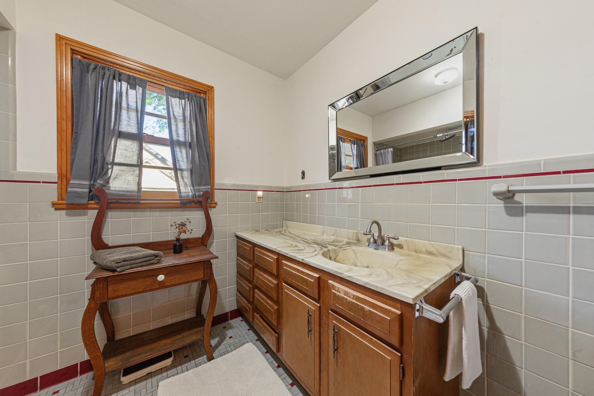 140 2nd Avenue N Property Photo 17