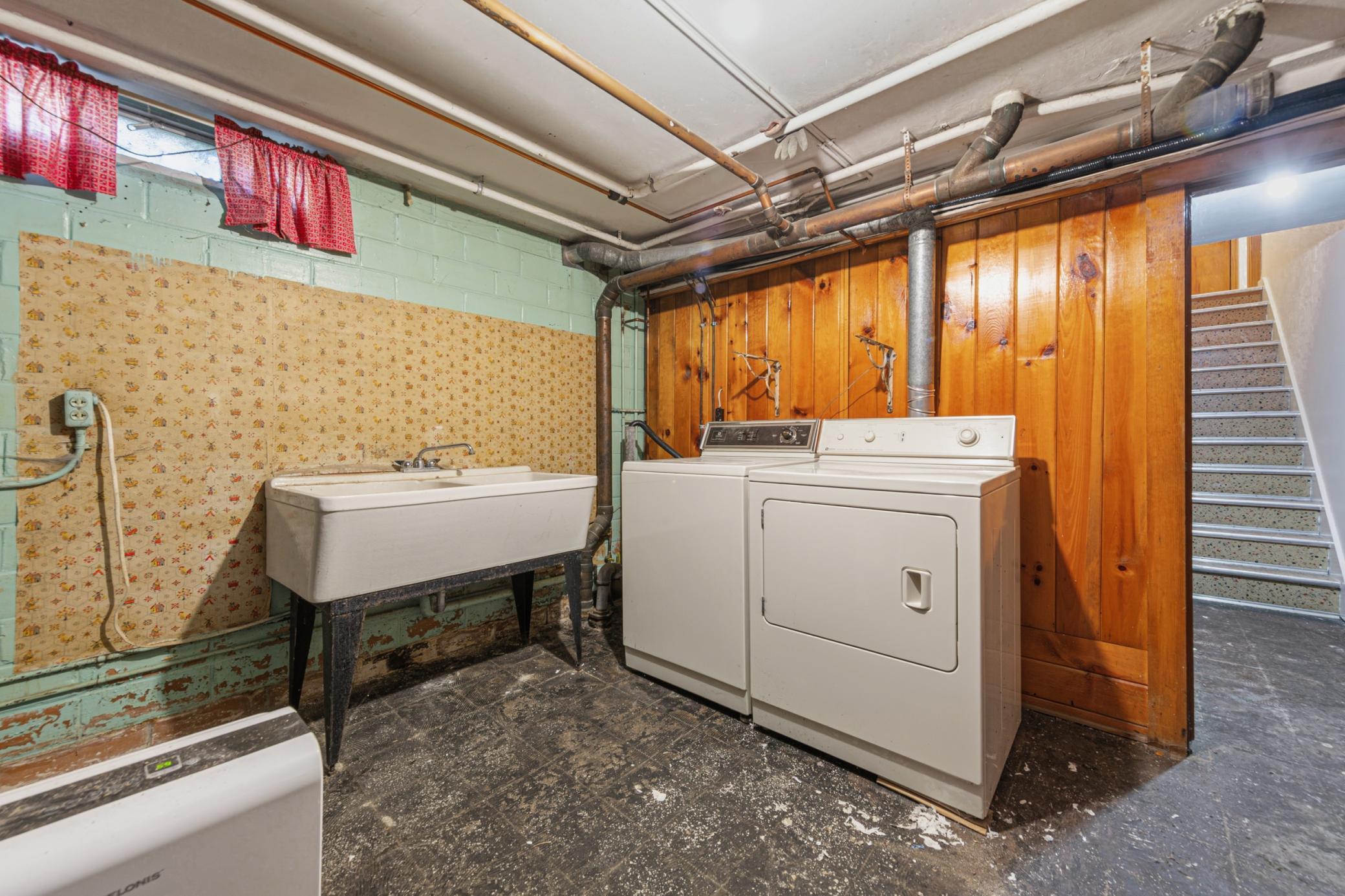 140 2nd Avenue N Property Photo 26