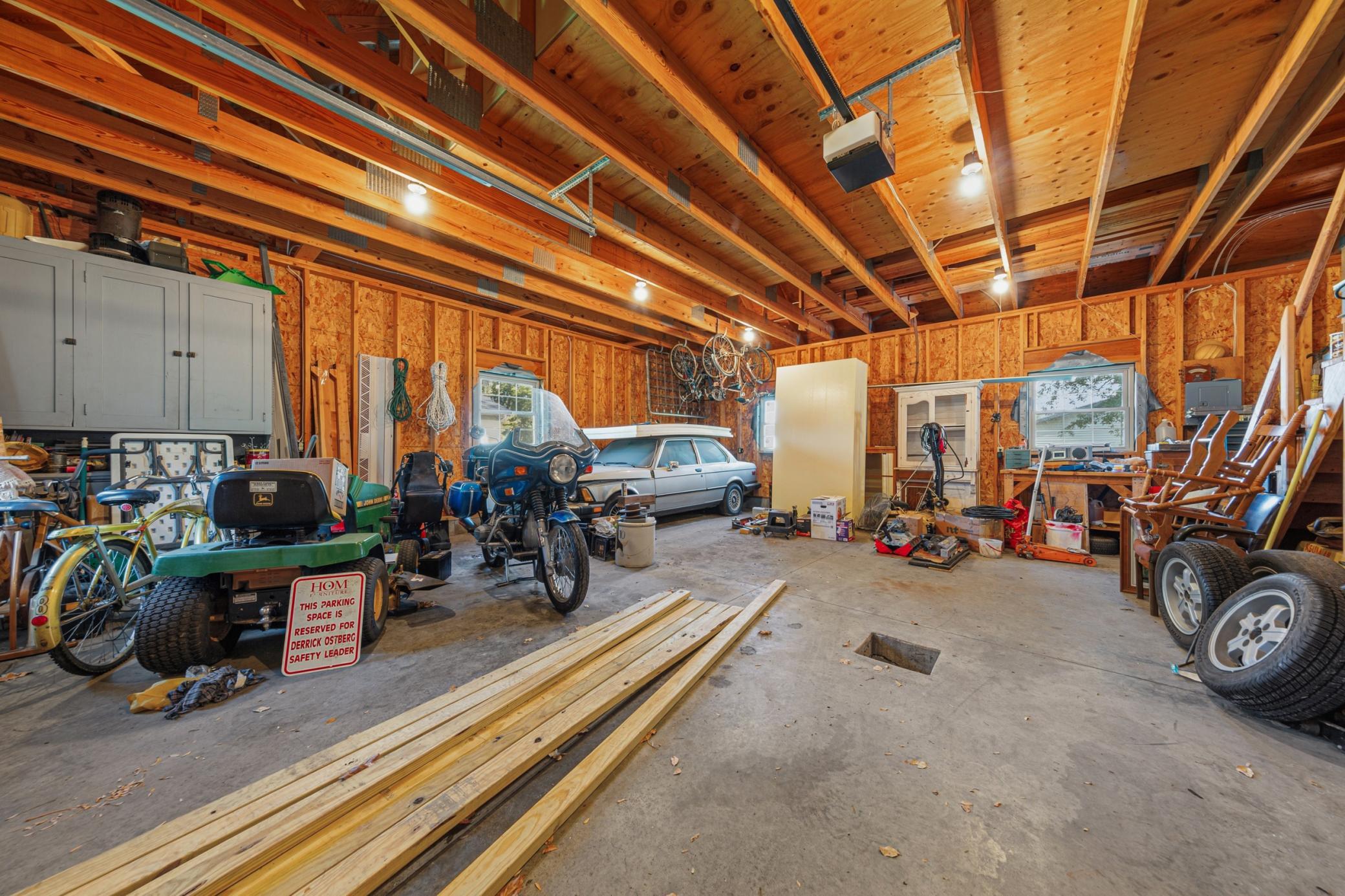 140 2nd Avenue N Property Photo 31
