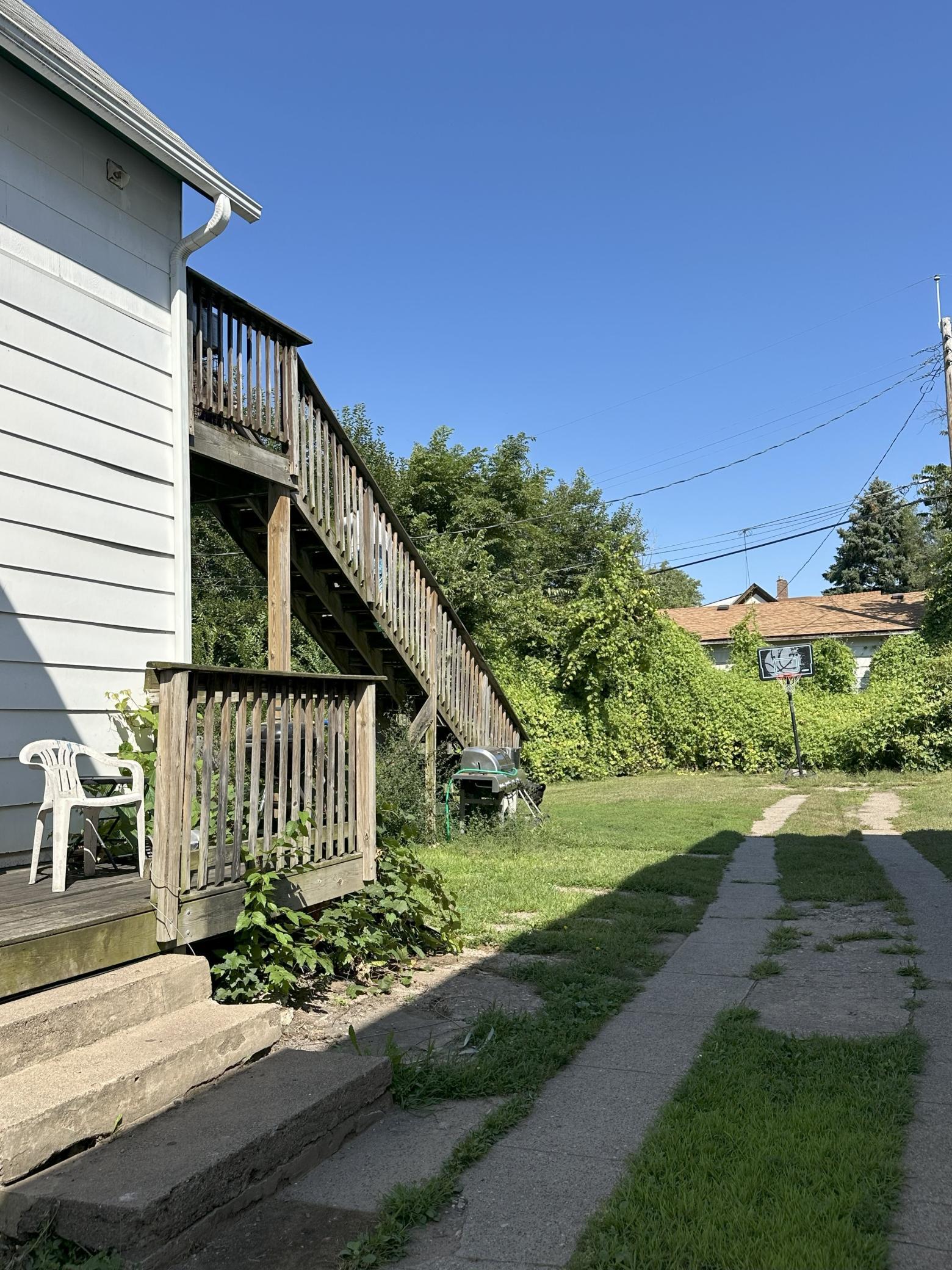 365 Case Avenue Property Photo 4