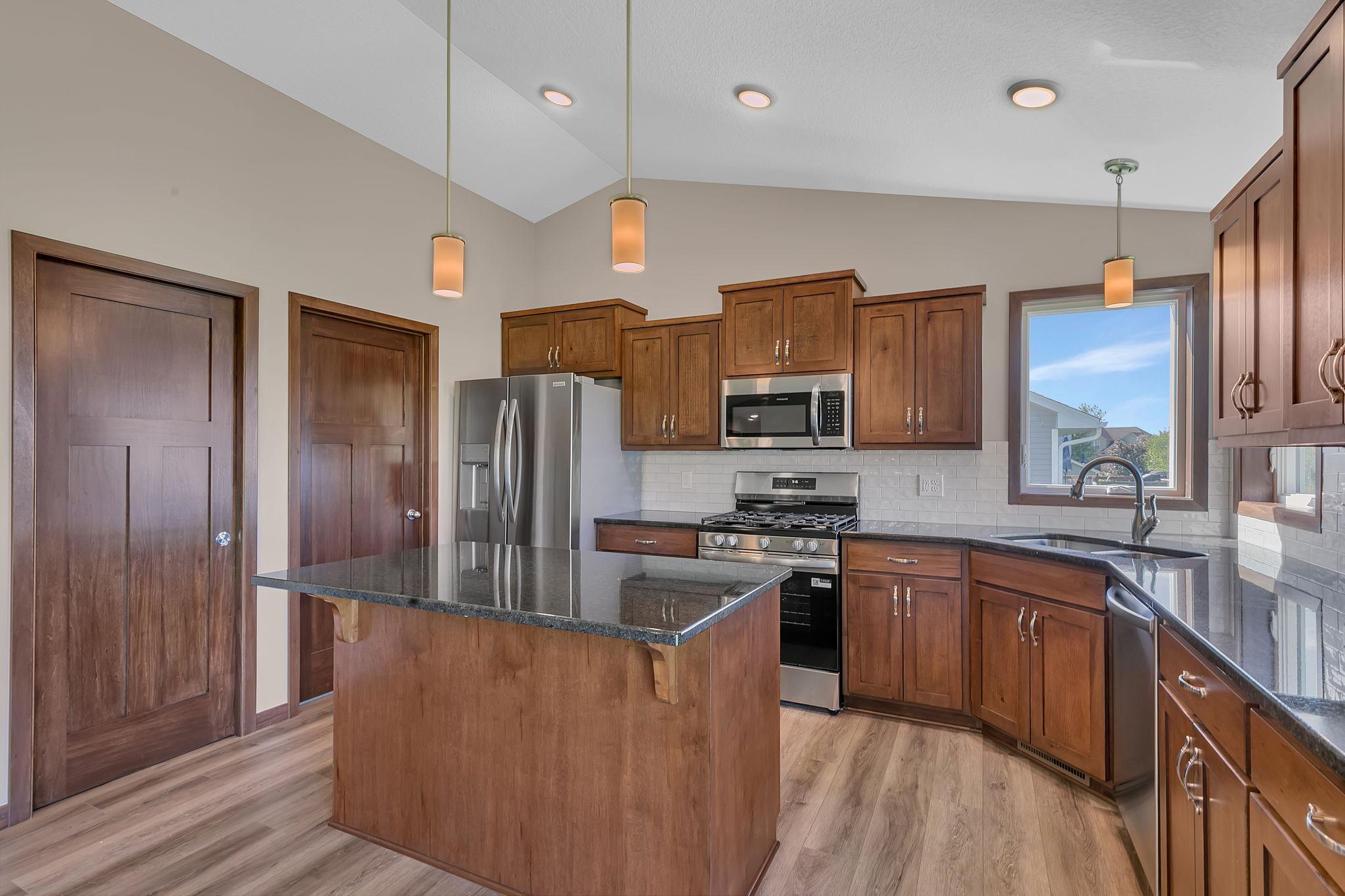 5869 Deer Street Property Photo 3