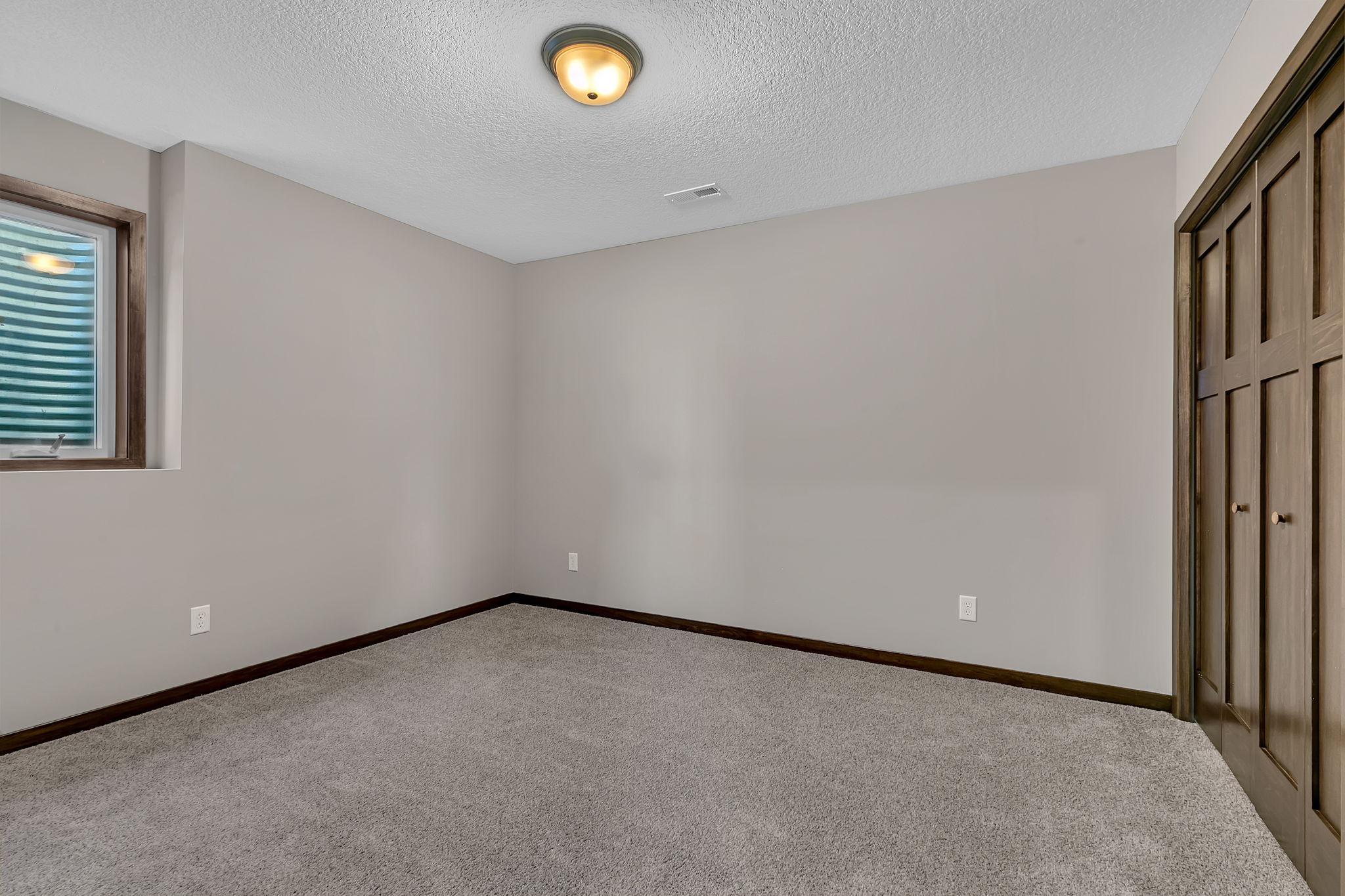 5869 Deer Street Property Photo 24