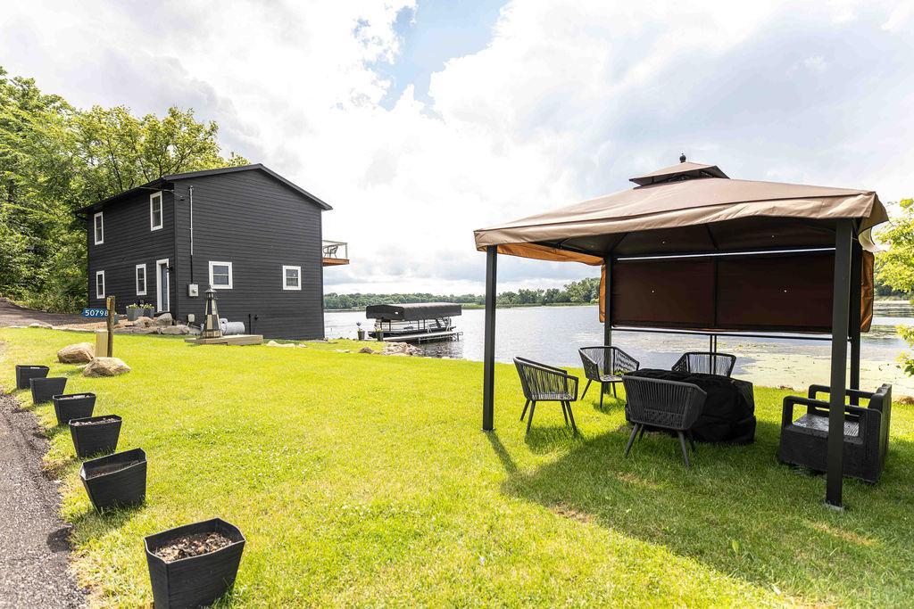50798 Carpenters Point Lane Property Photo 14