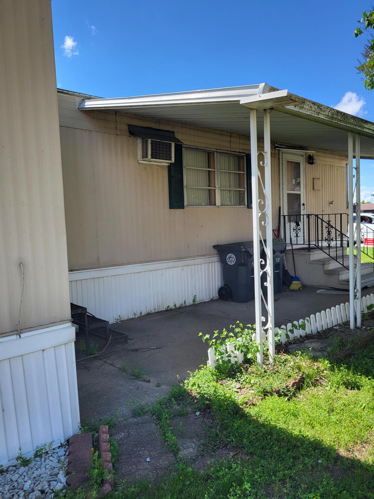 1747 Rose St 71 Property Photo 2
